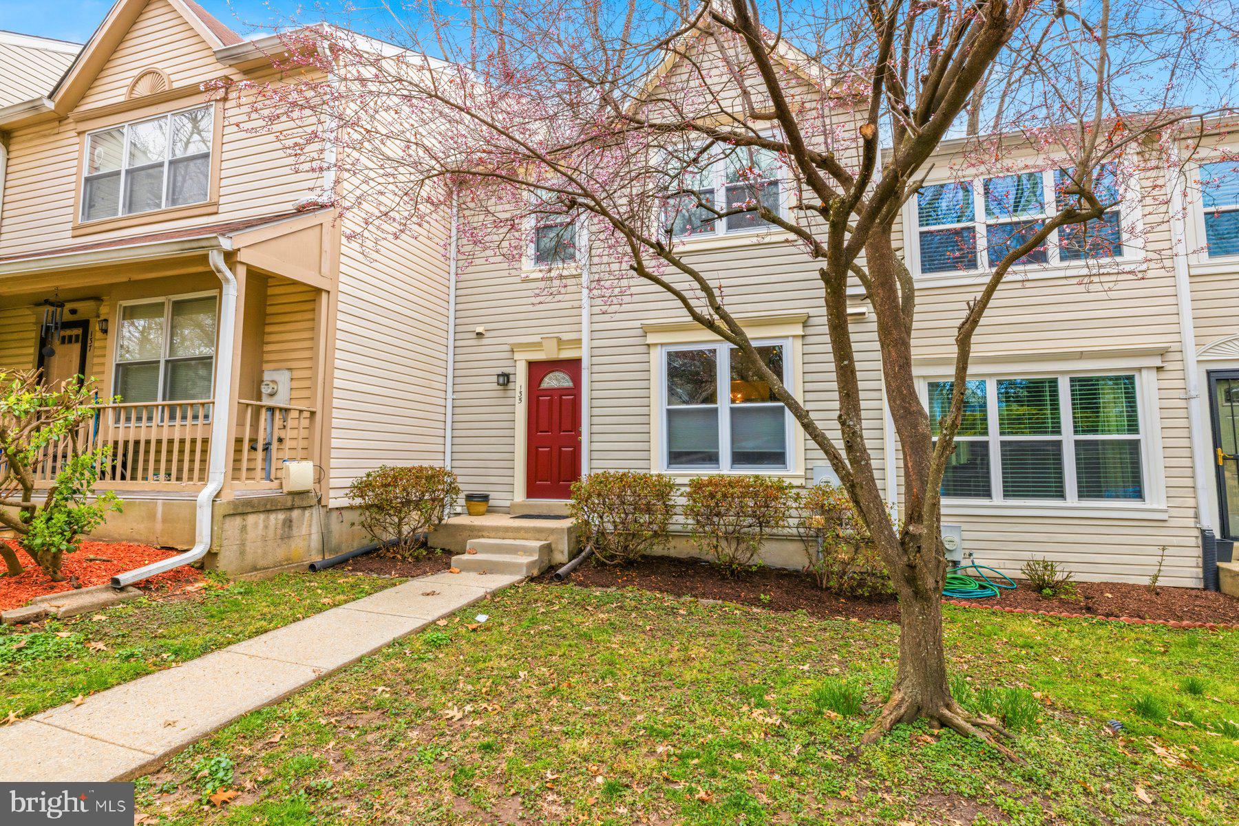 135 KINSMAN VIEW CIRCLE