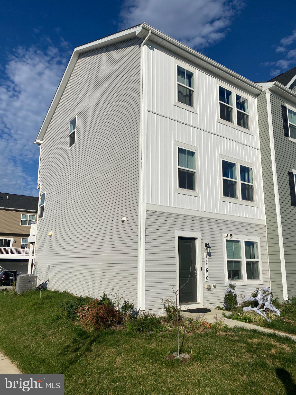 1250 CEDAR VALLEY ROAD