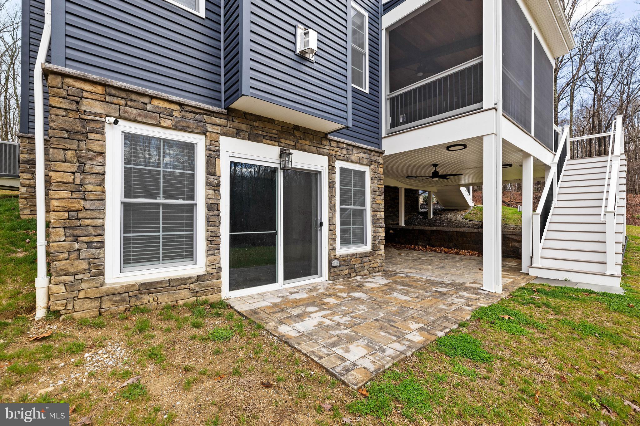 HUNTINGTON RIDGE - Residential