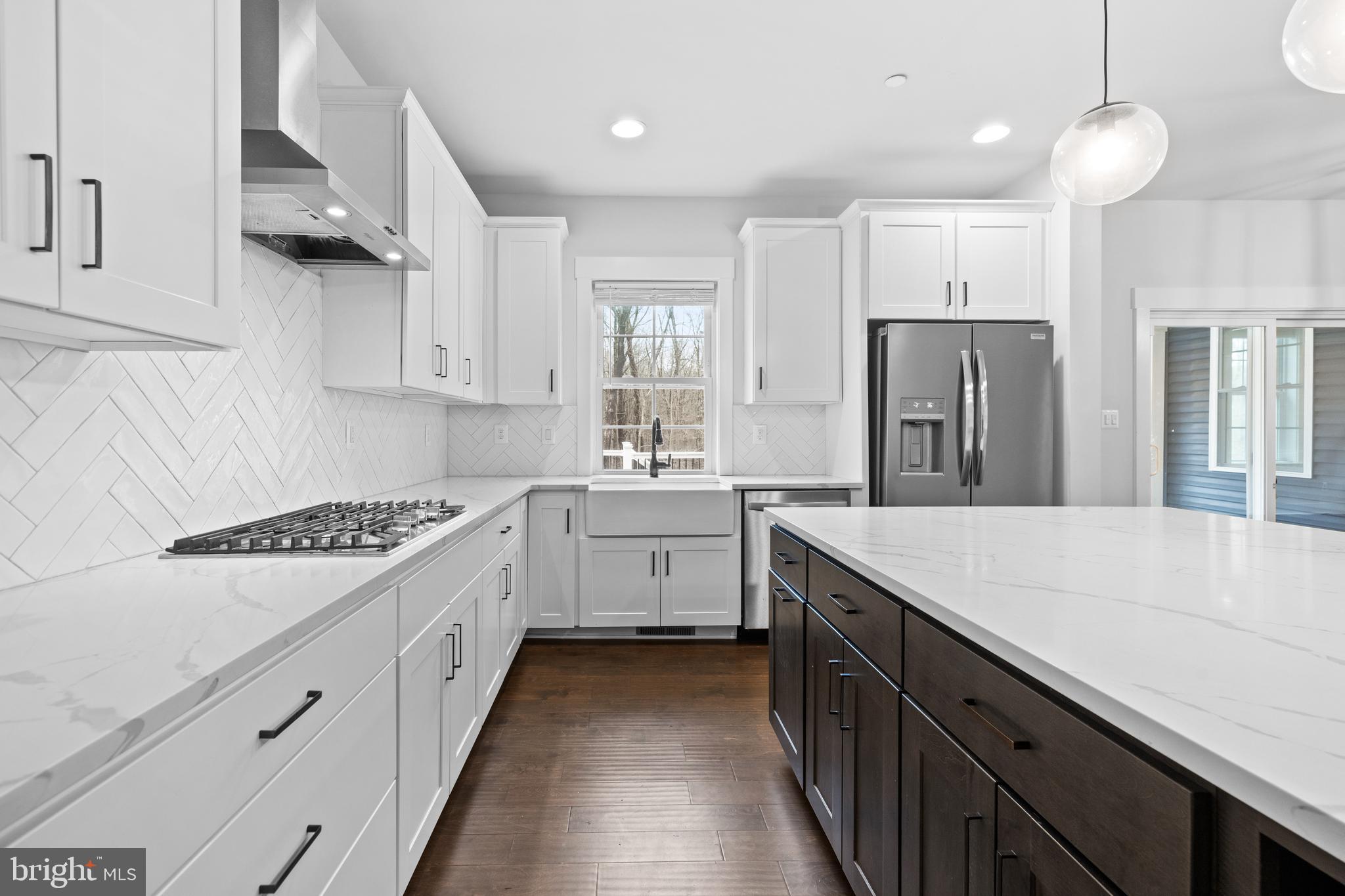 HUNTINGTON RIDGE - Residential