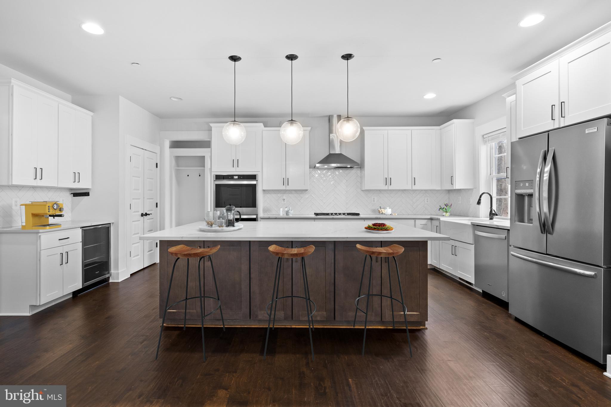 HUNTINGTON RIDGE - Residential