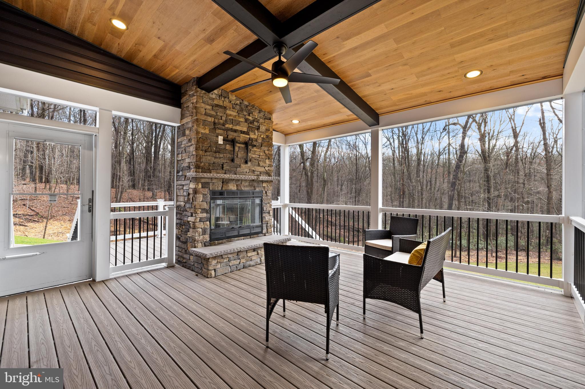 HUNTINGTON RIDGE - Residential