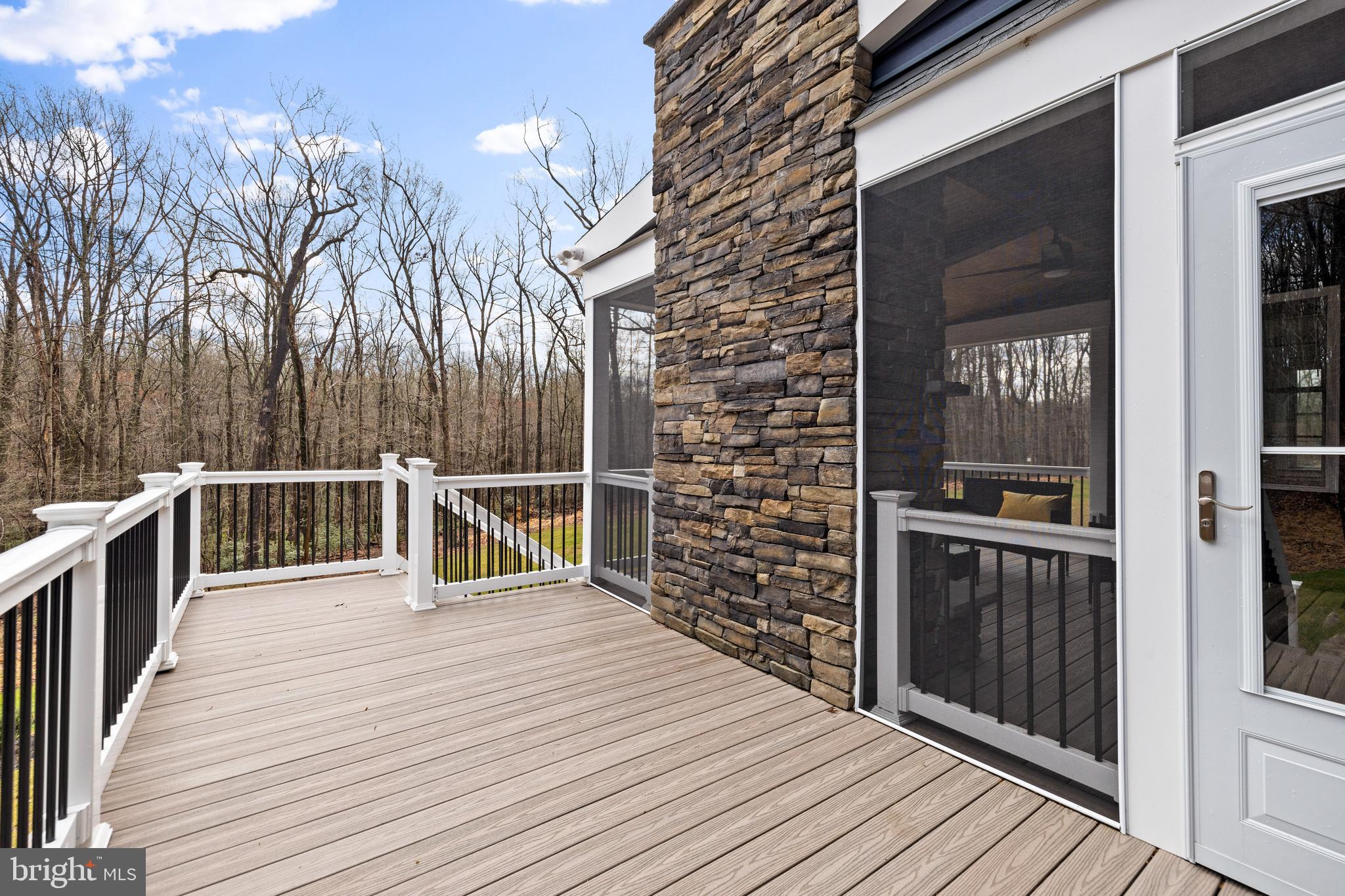 HUNTINGTON RIDGE - Residential