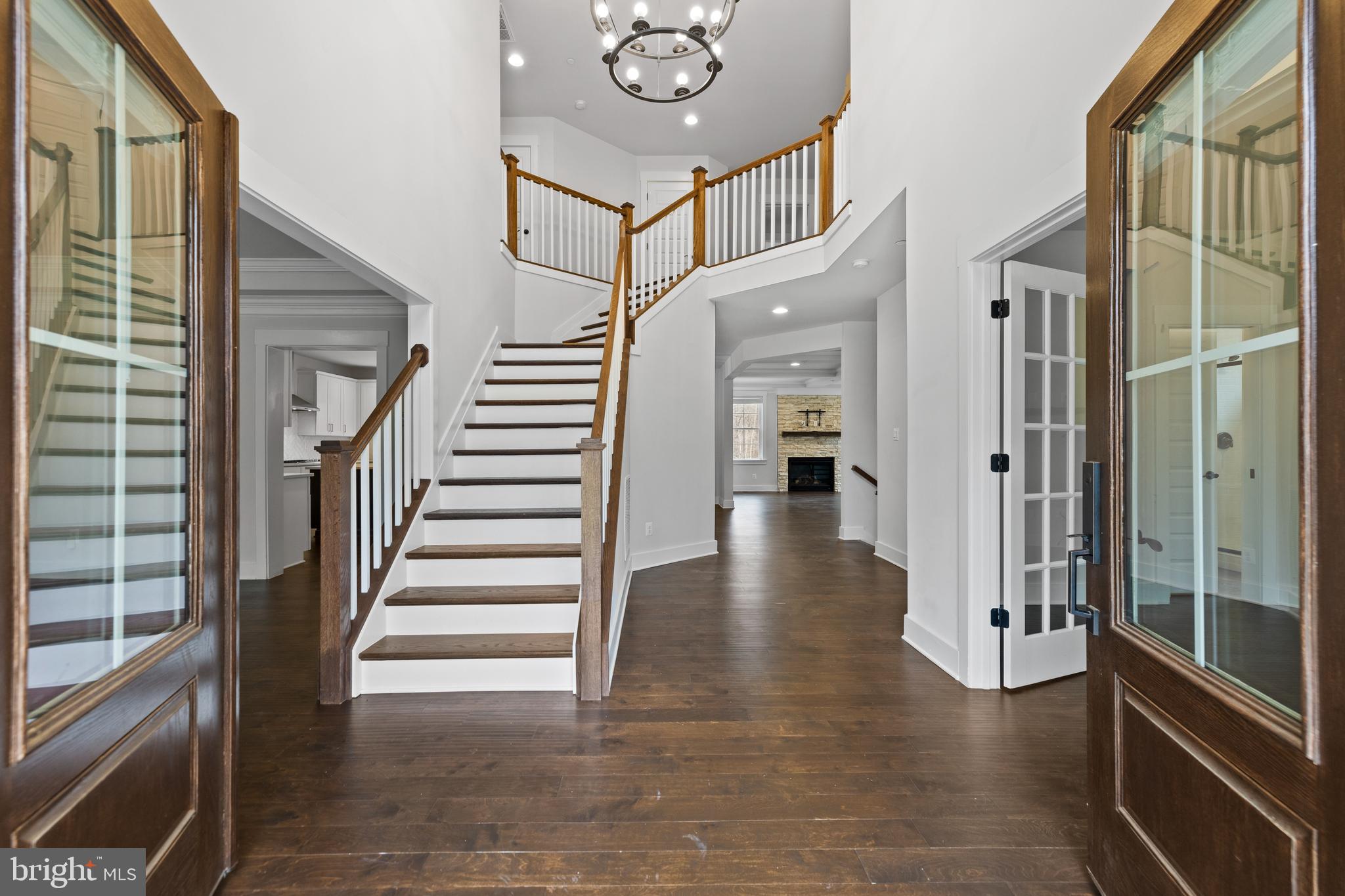 HUNTINGTON RIDGE - Residential