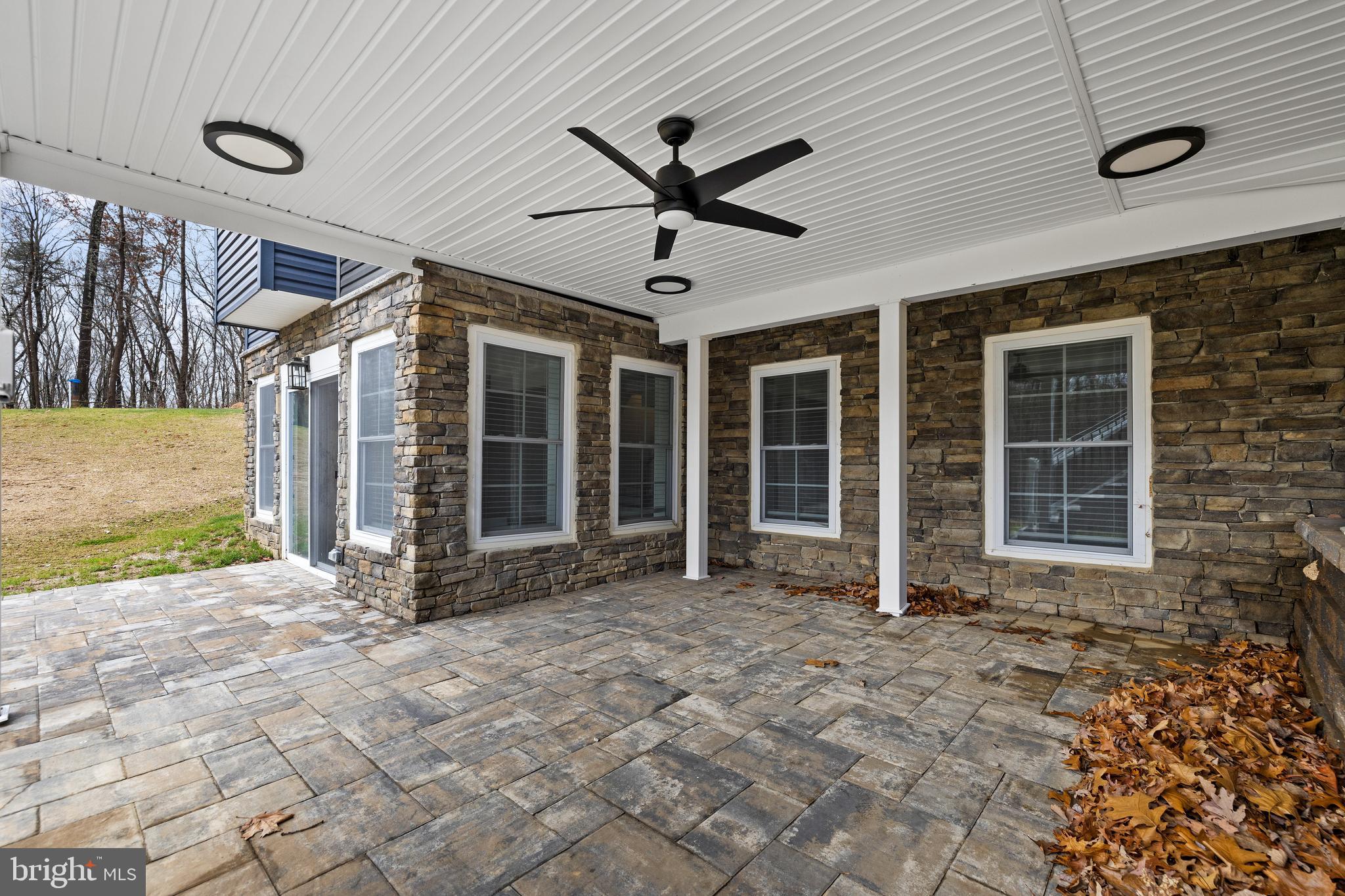 HUNTINGTON RIDGE - Residential