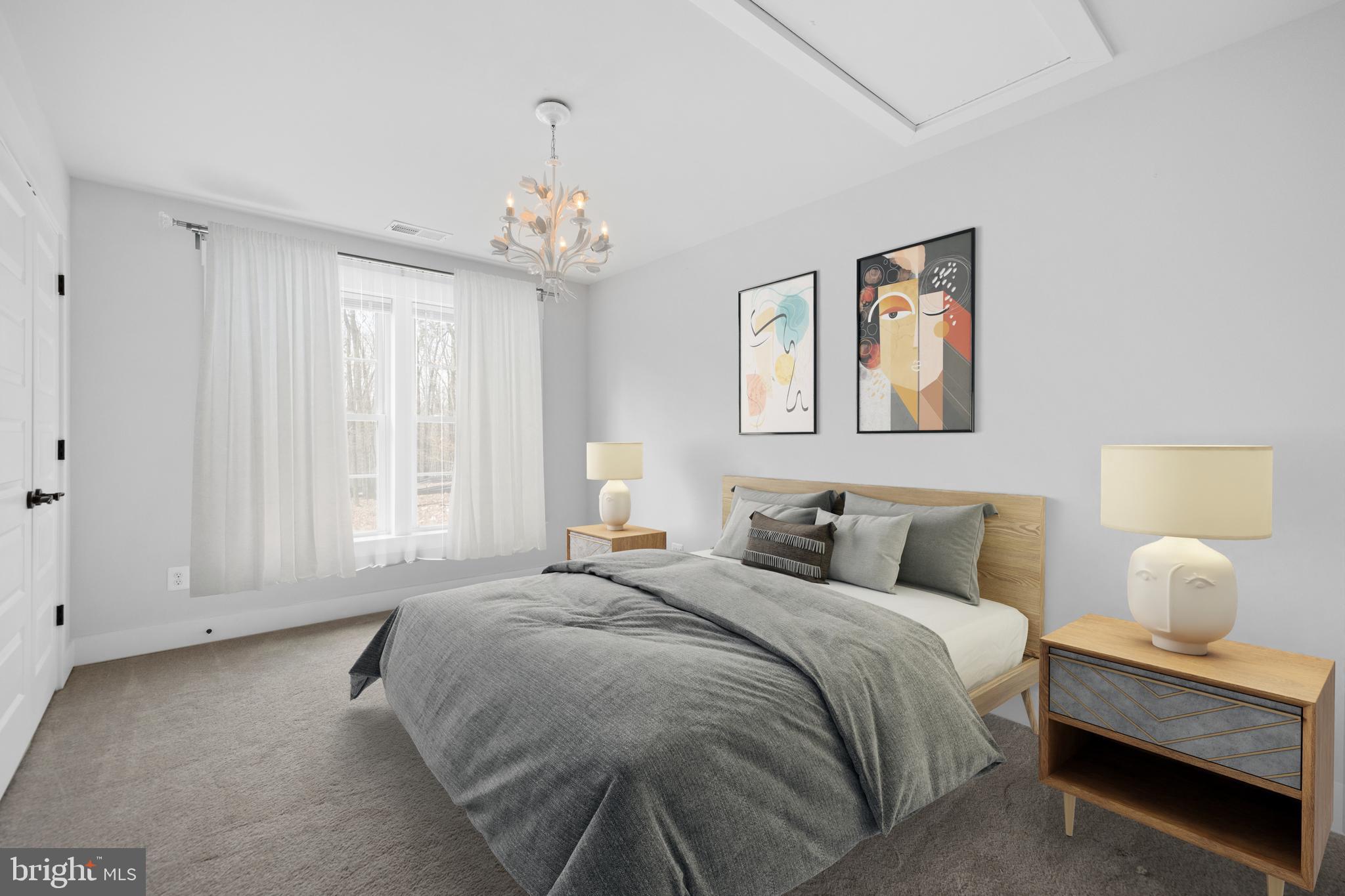 HUNTINGTON RIDGE - Residential