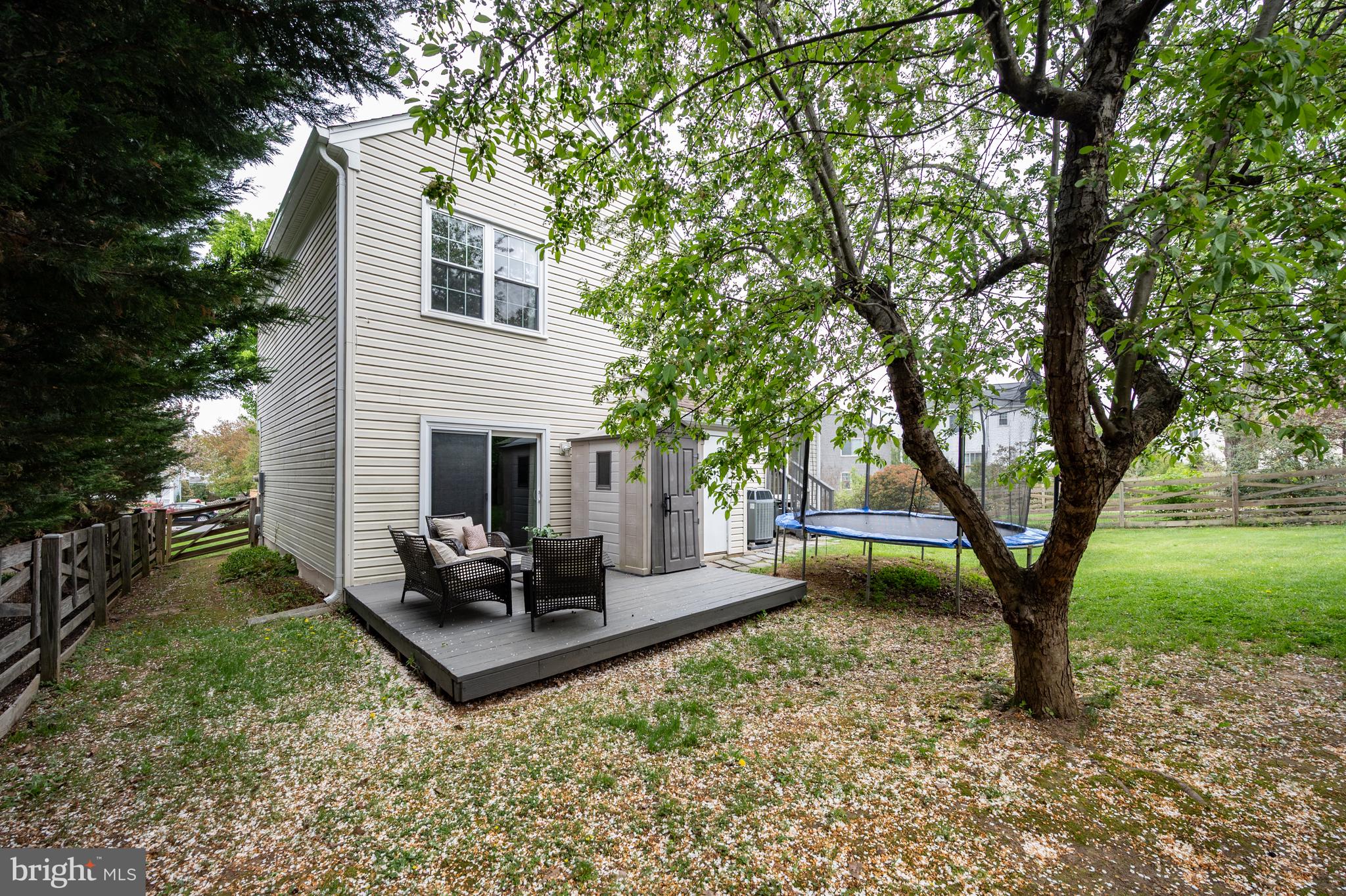 COUNTRYSIDE - Residential