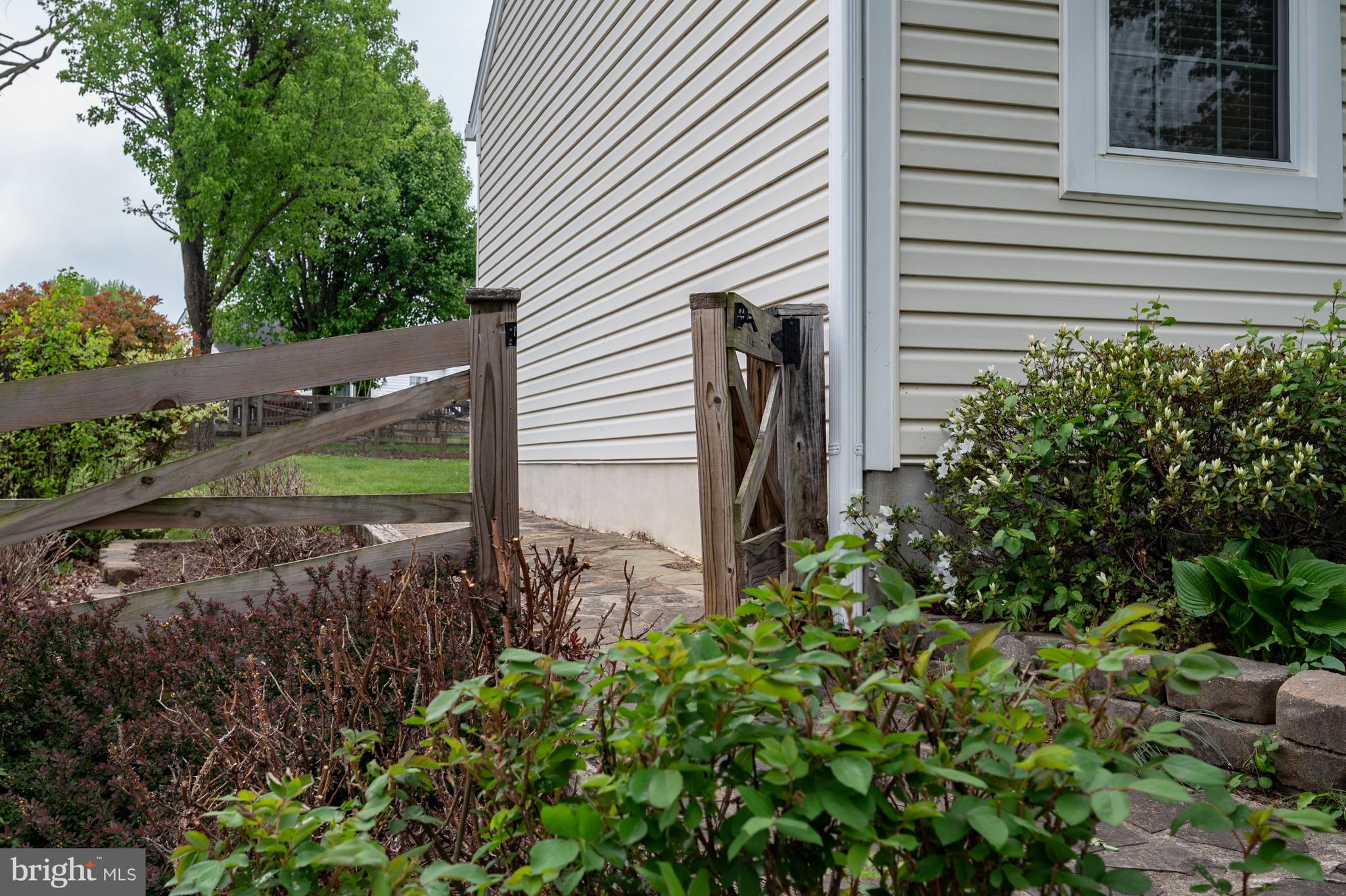 COUNTRYSIDE - Residential