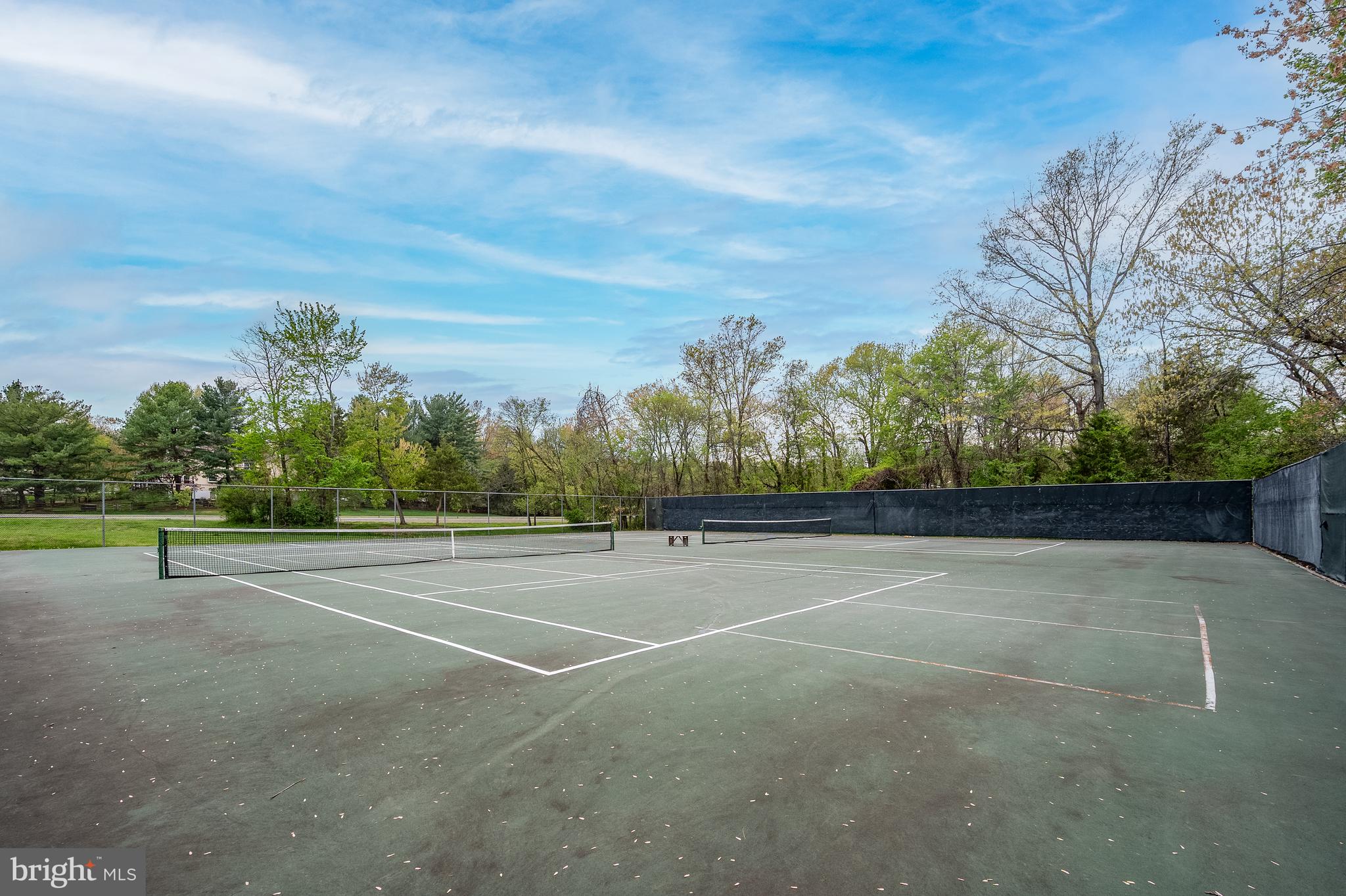 COUNTRYSIDE - Residential