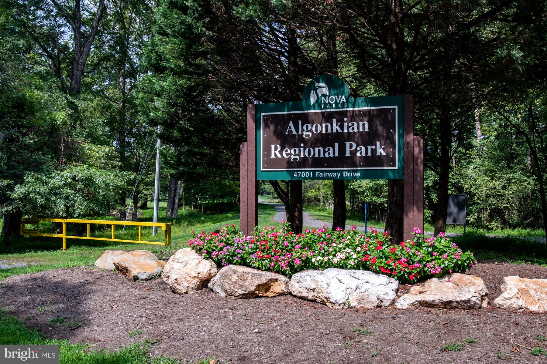 COUNTRYSIDE - Residential