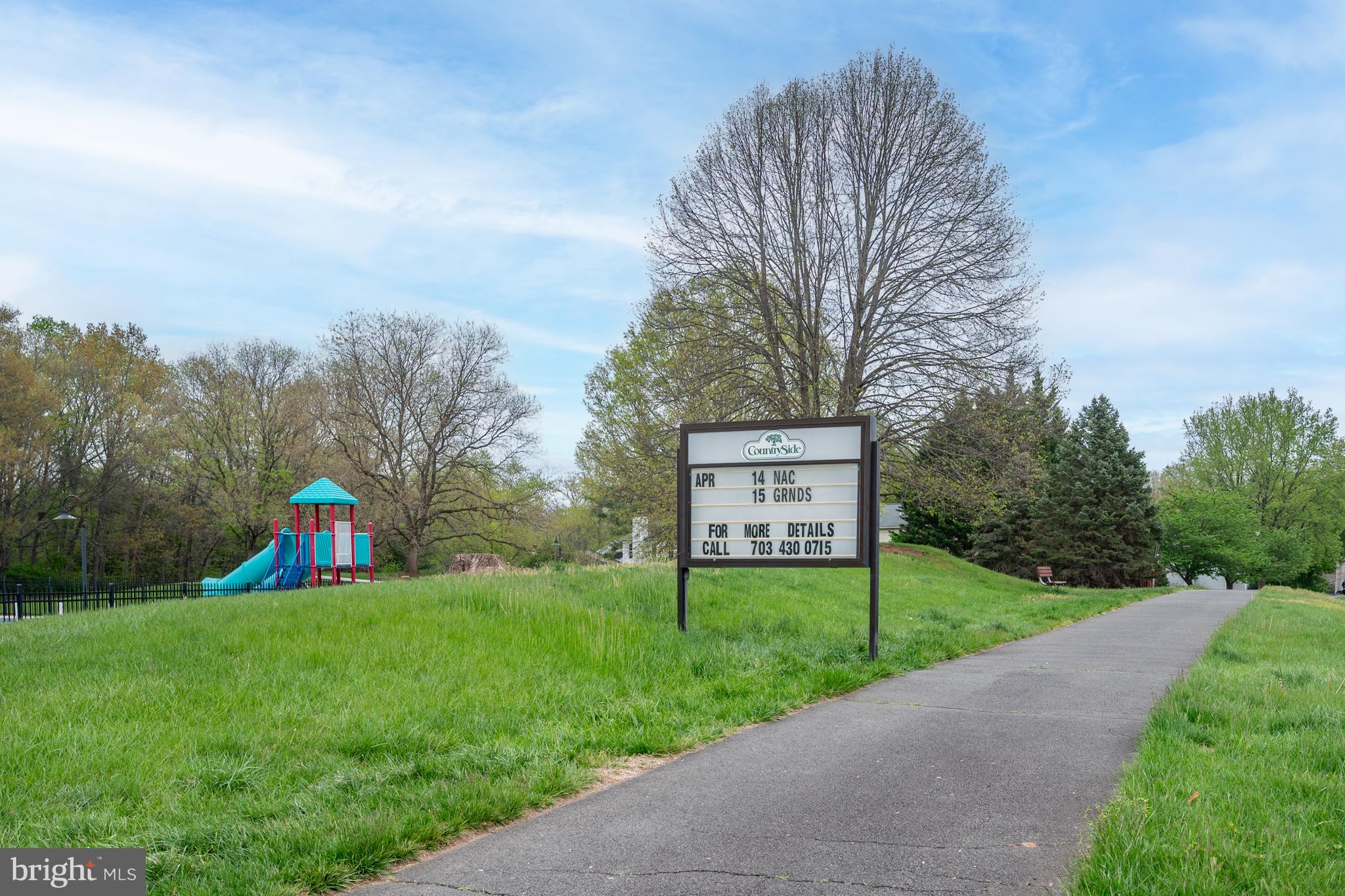 COUNTRYSIDE - Residential
