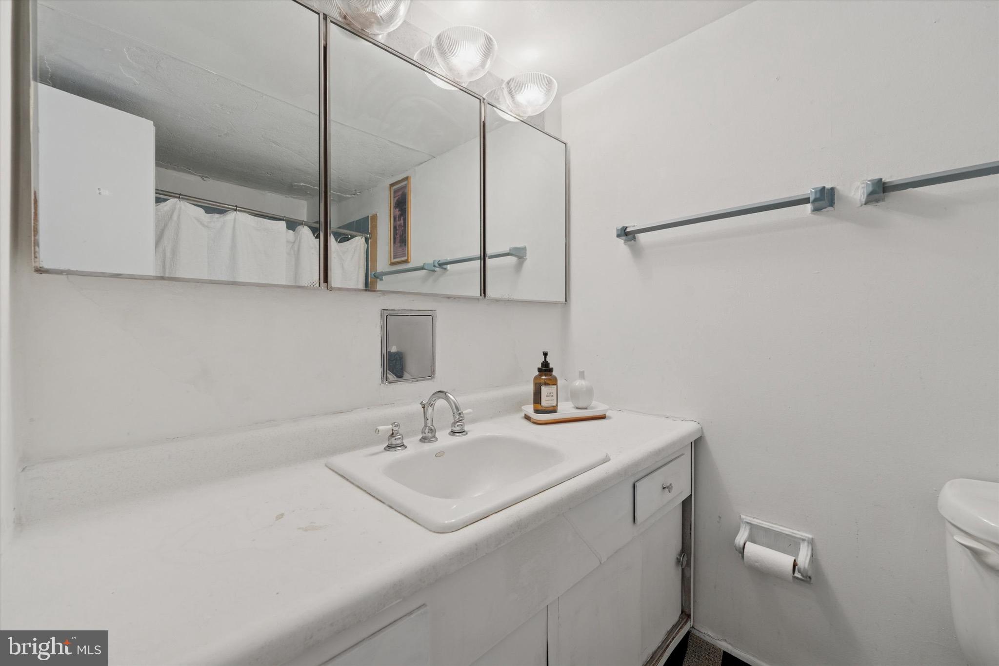 SUTTON TERRACE - Residential