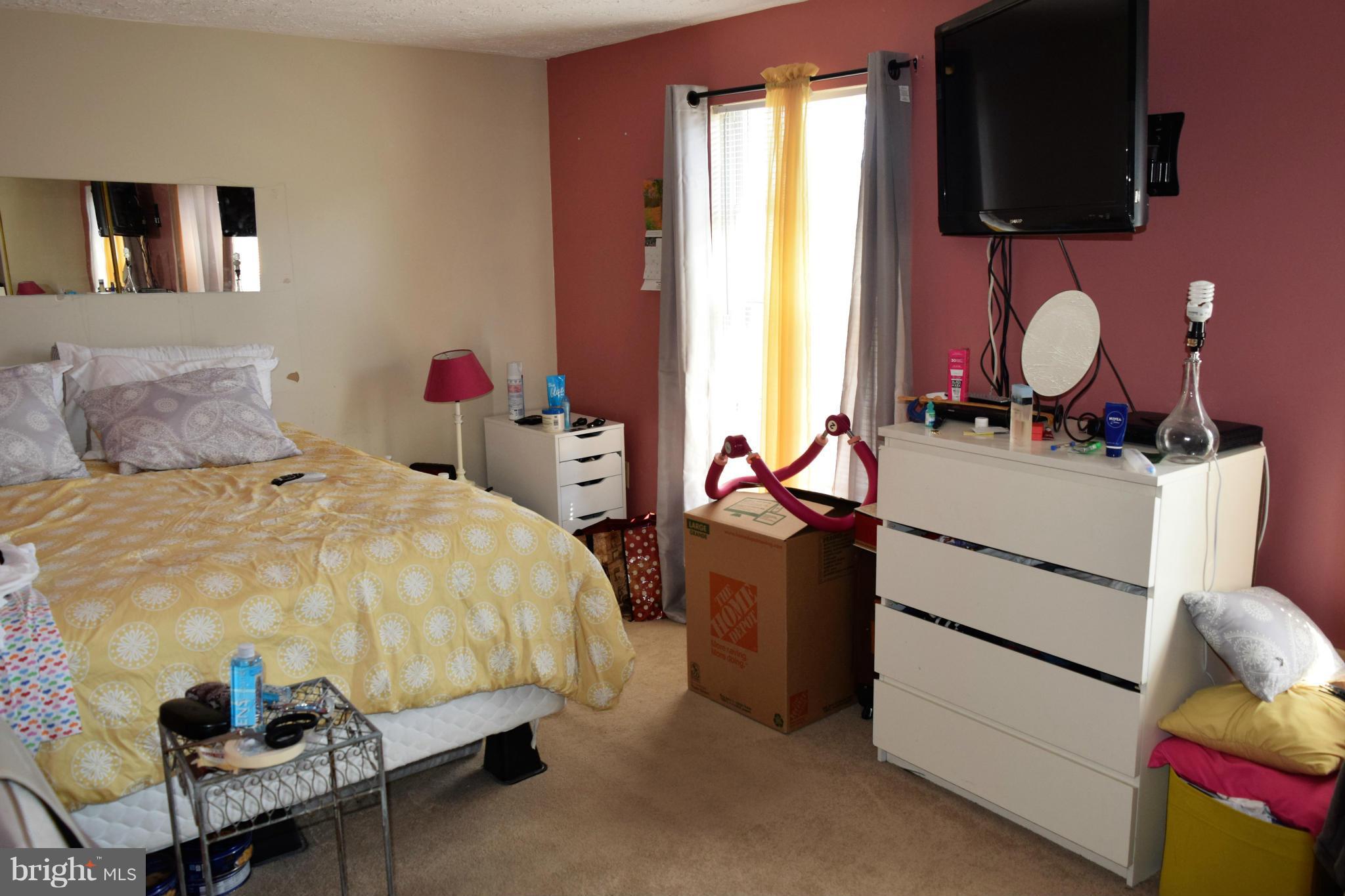 CLINTON PLAZA TOWNHOUSES - Residential