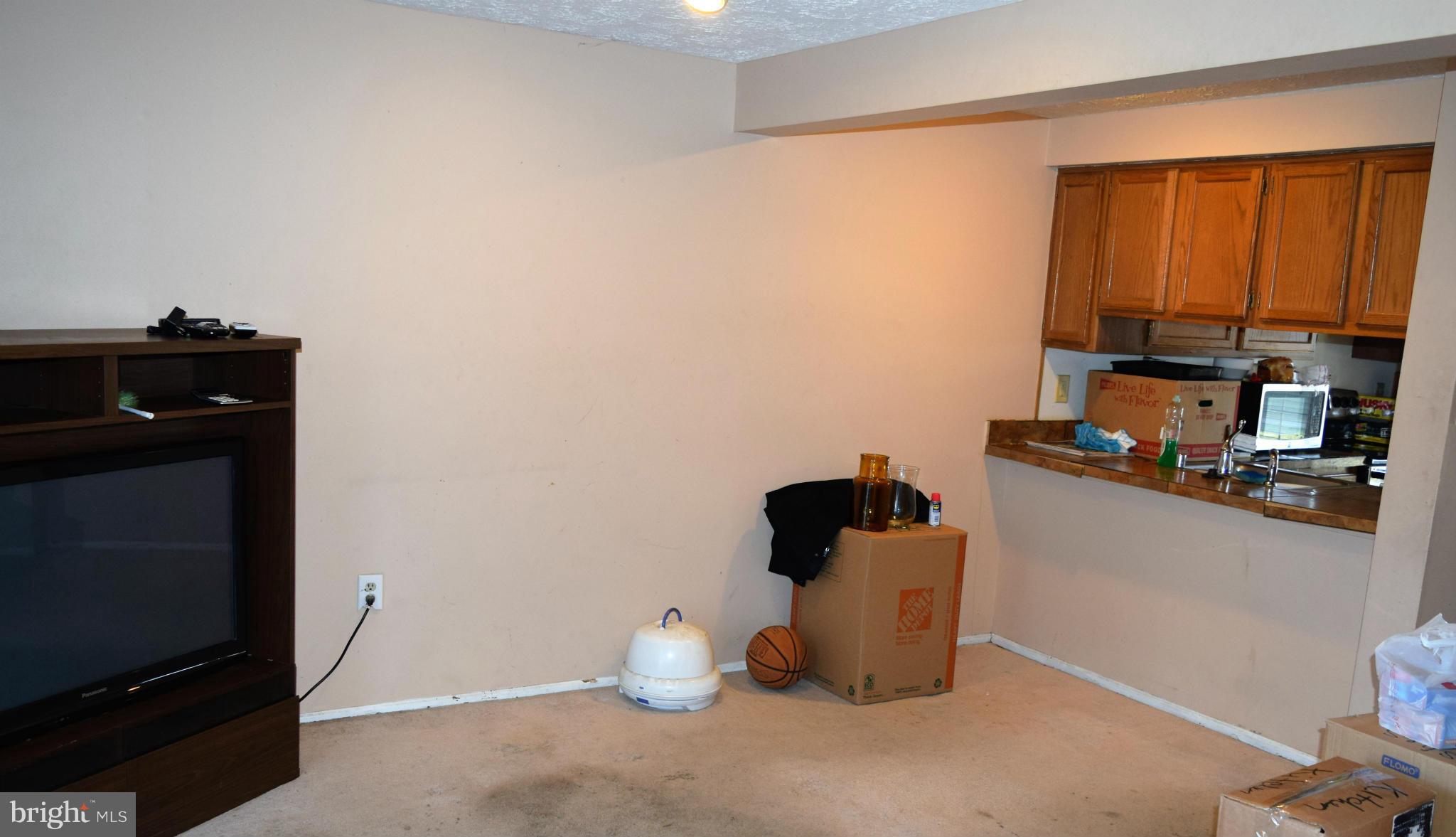 CLINTON PLAZA TOWNHOUSES - Residential