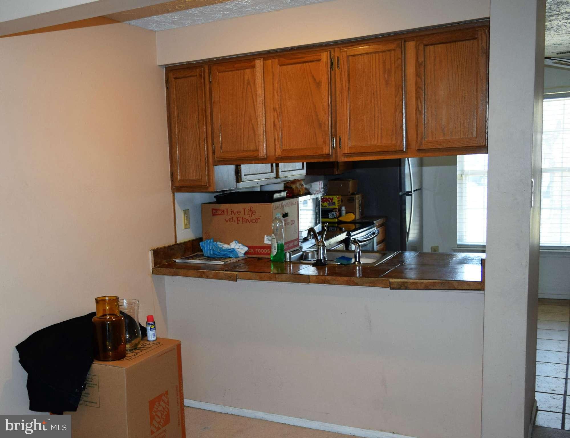 CLINTON PLAZA TOWNHOUSES - Residential