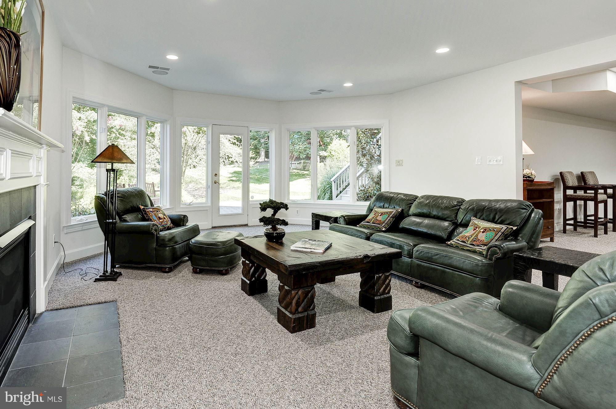 THE RESERVE - Residential