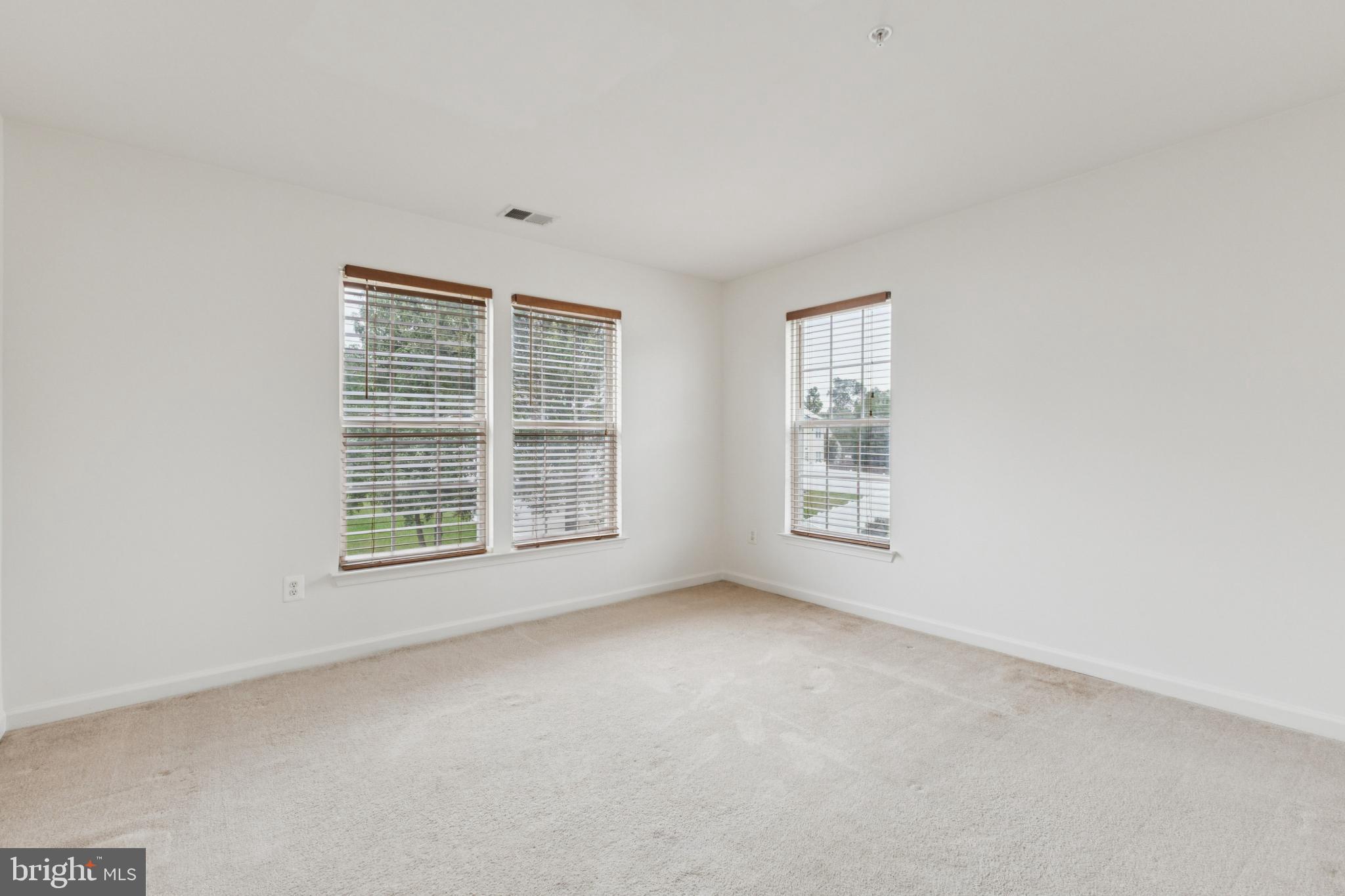 SIMMONS ACRES - Residential