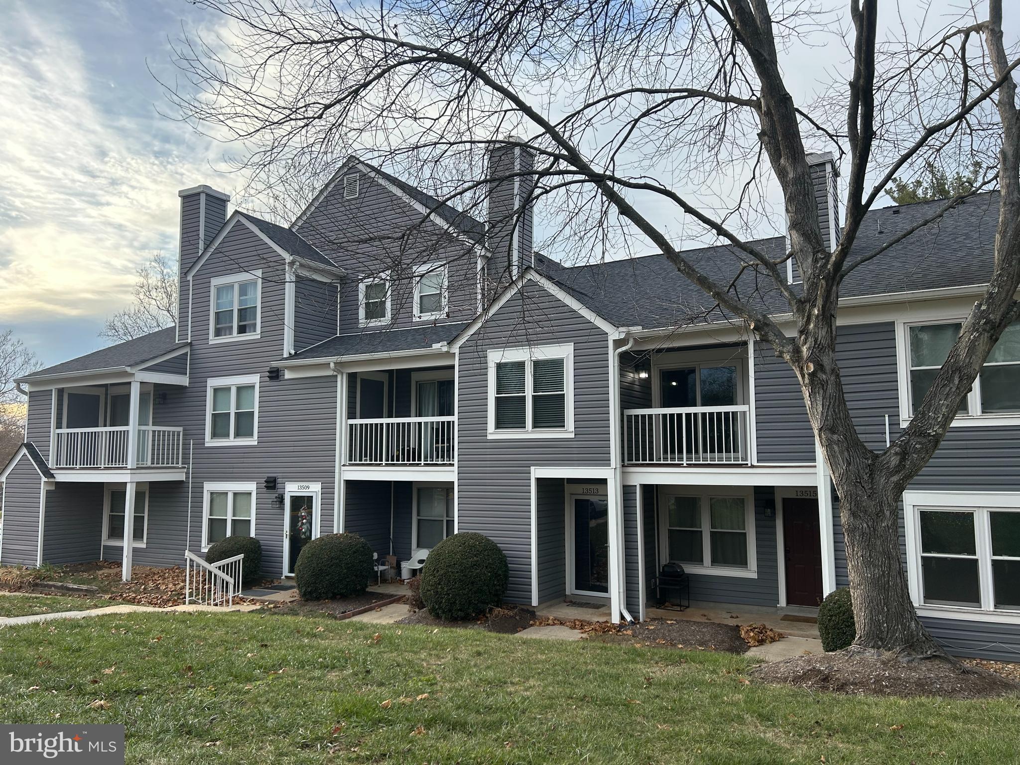 PONDS AT CENTREVILLE - Residential