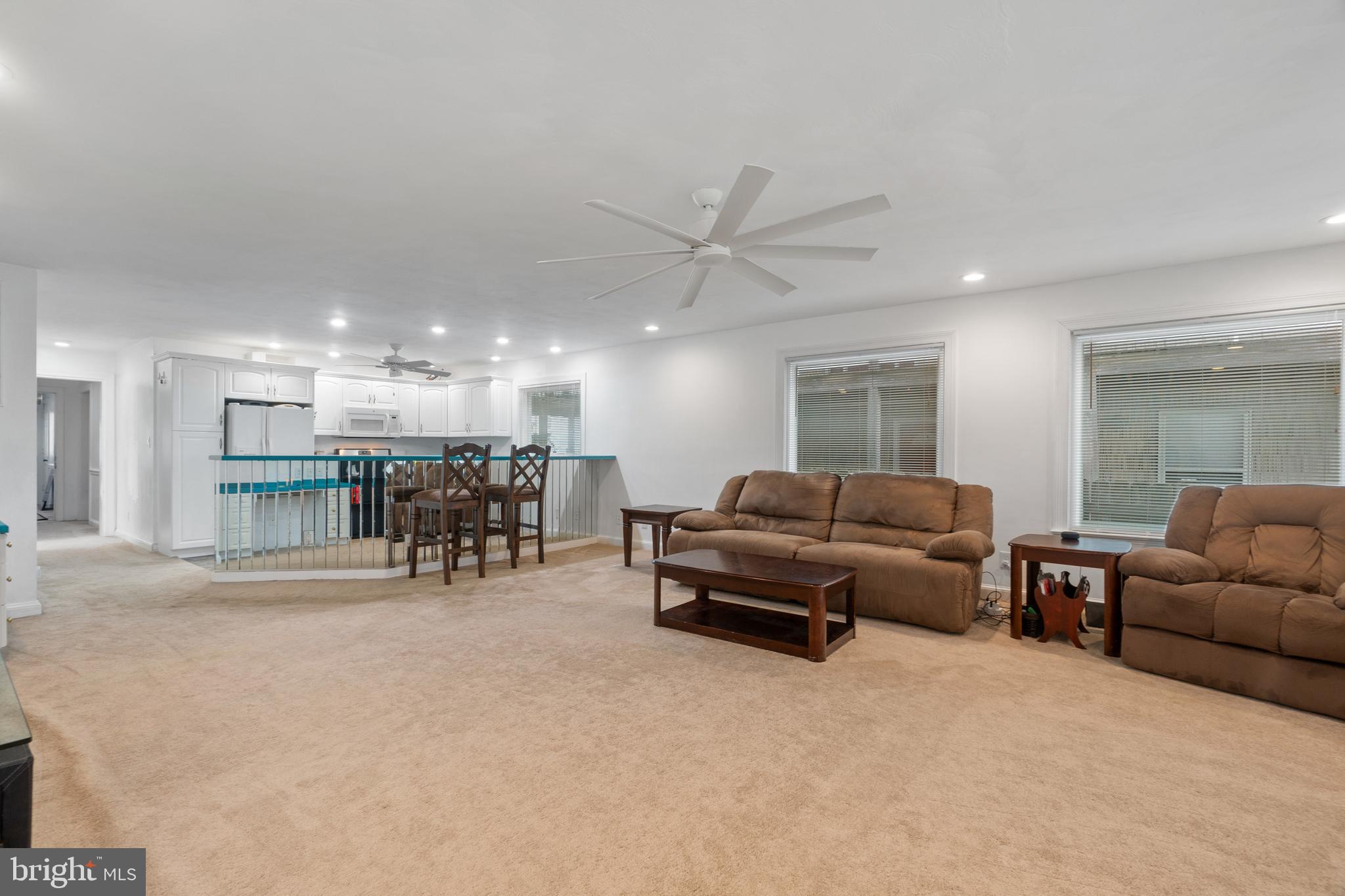 WILLOUGHBY BEACH - Residential Income