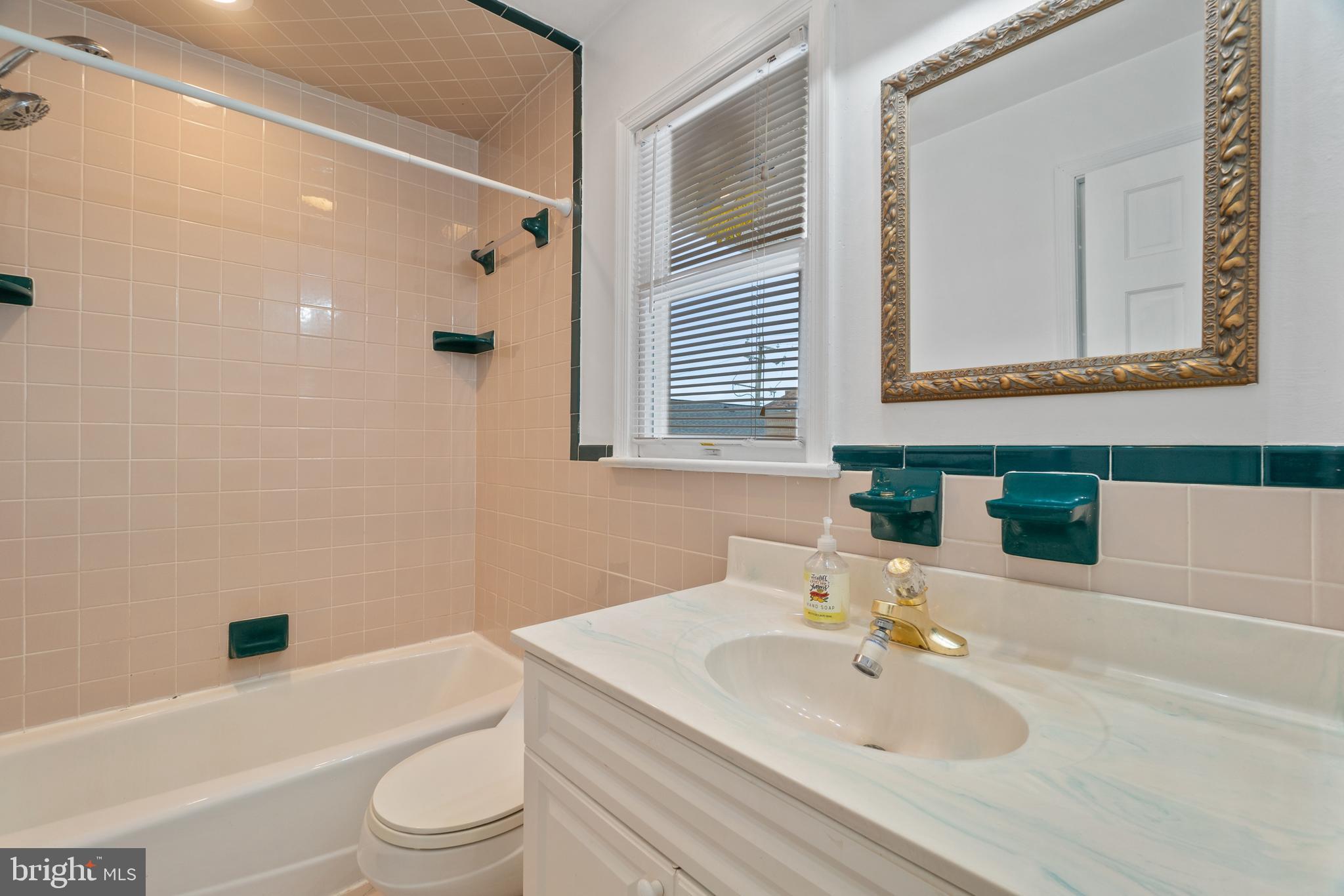 WILLOUGHBY BEACH - Residential Income