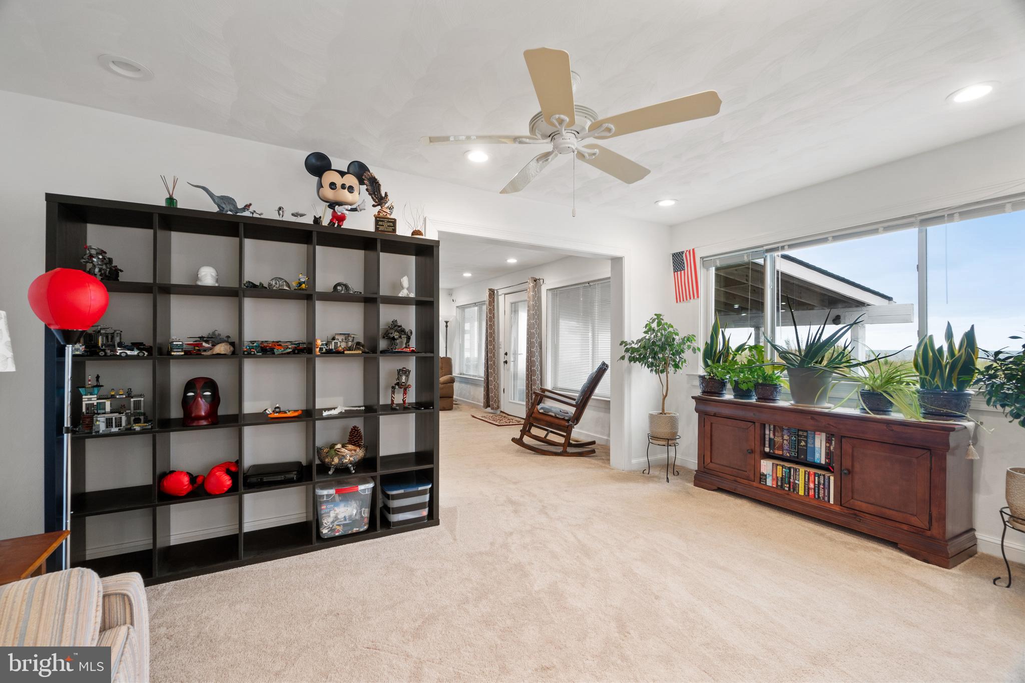 WILLOUGHBY BEACH - Residential Income