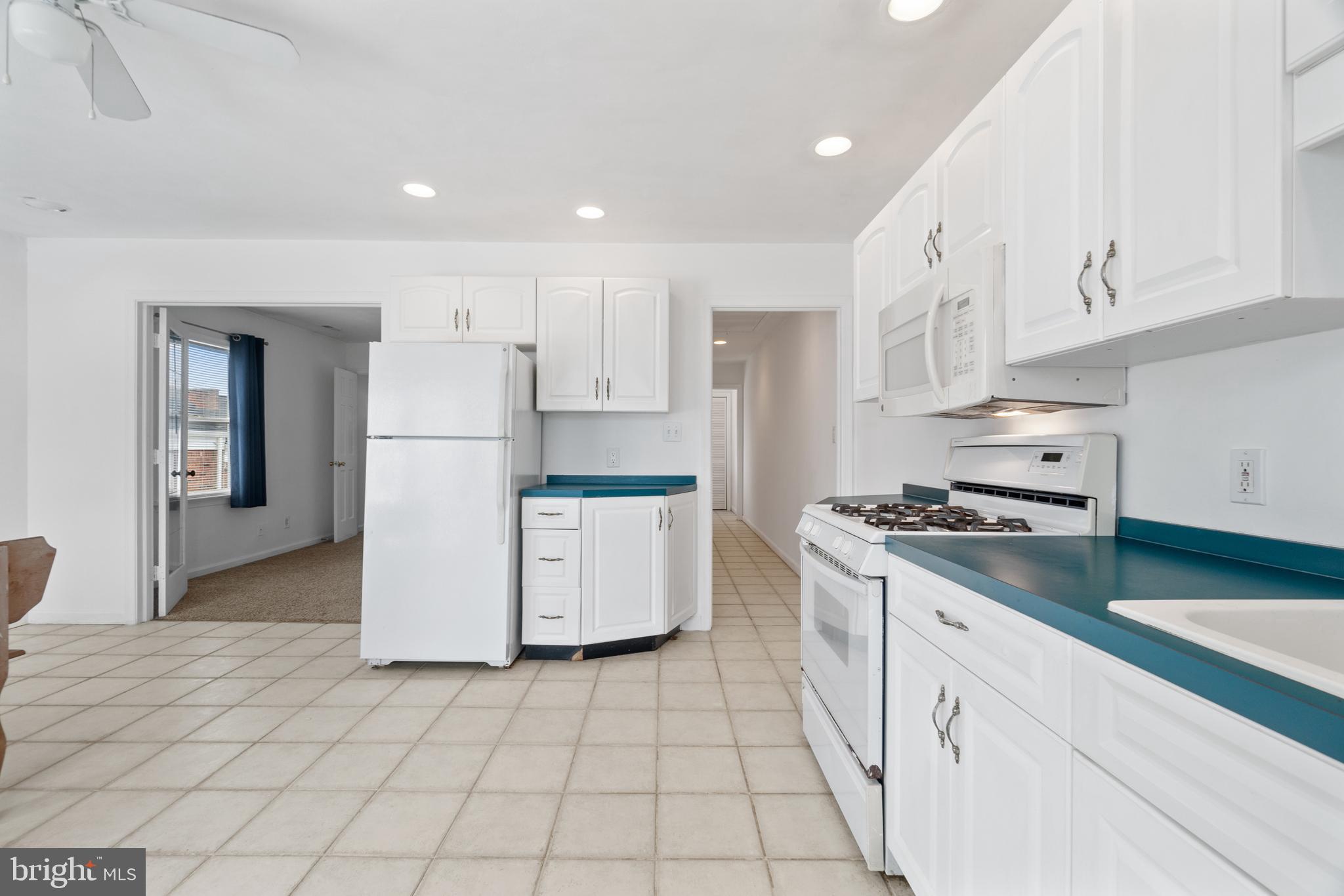 WILLOUGHBY BEACH - Residential Income