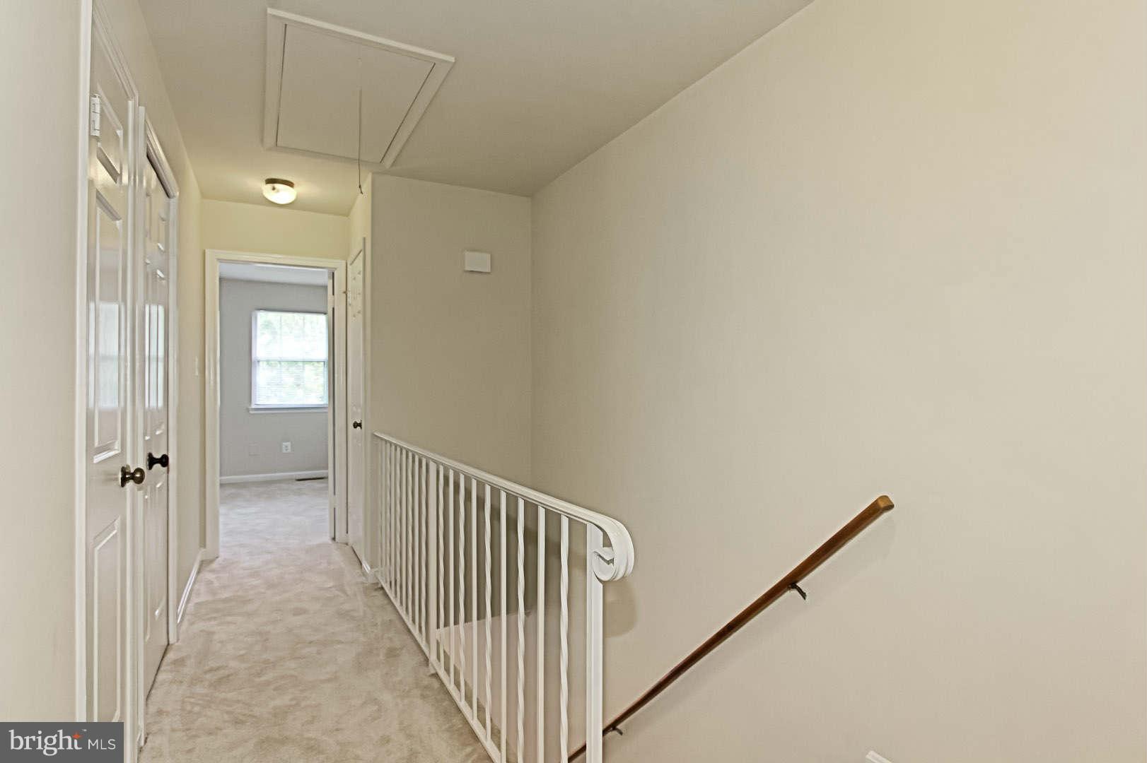 COLUMBIA SQUARE - Residential Lease