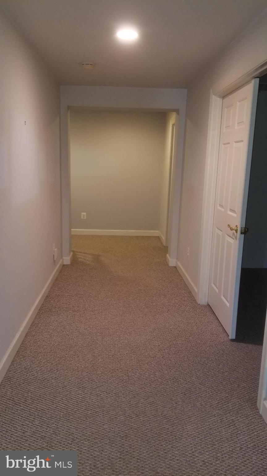 SOMERSET - Residential Lease