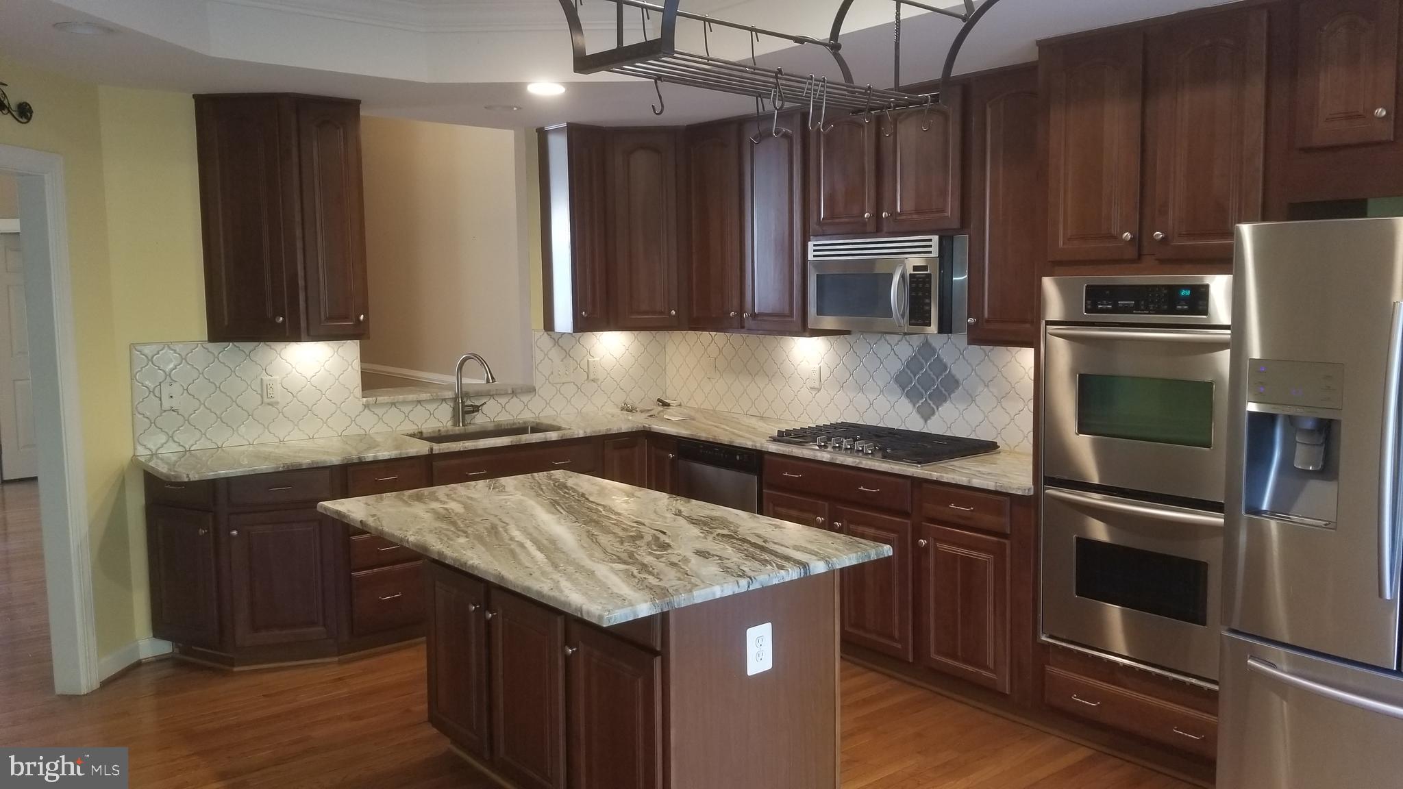 SOMERSET - Residential Lease