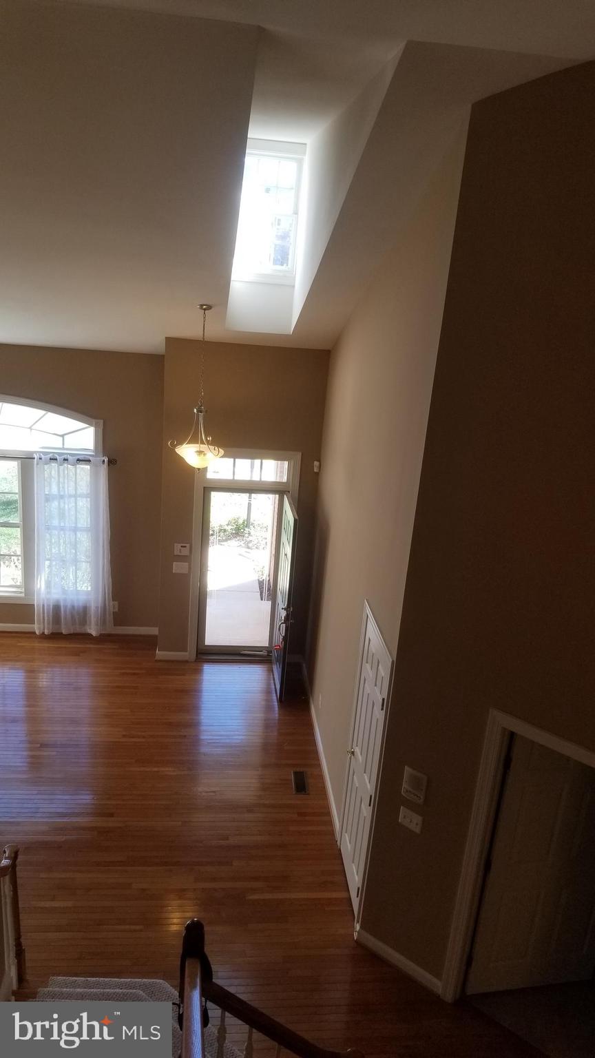 SOMERSET - Residential Lease