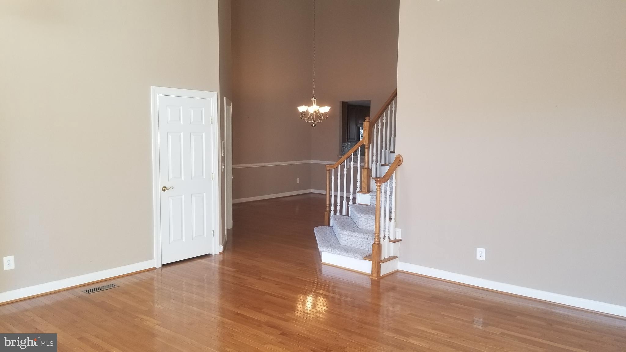 SOMERSET - Residential Lease