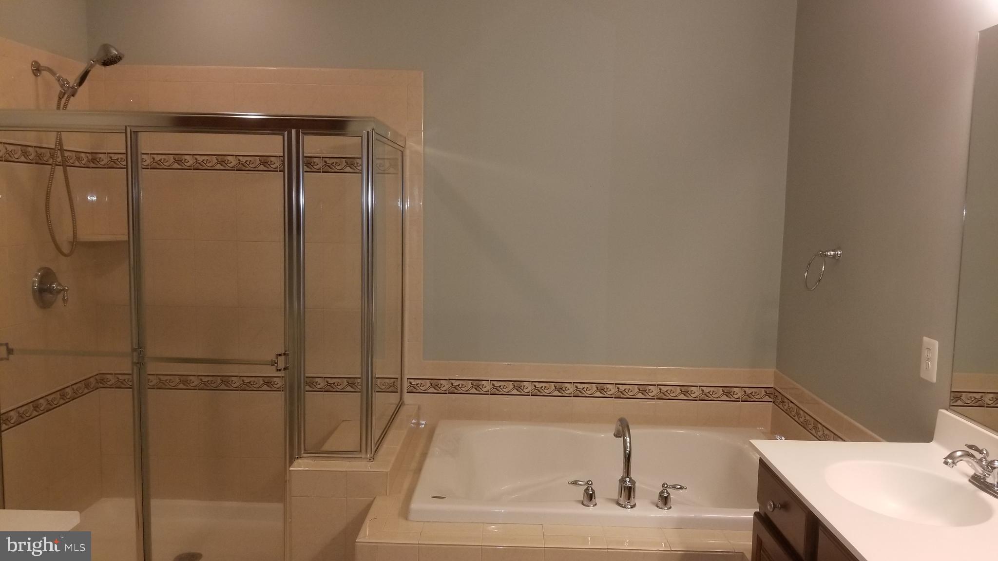 SOMERSET - Residential Lease