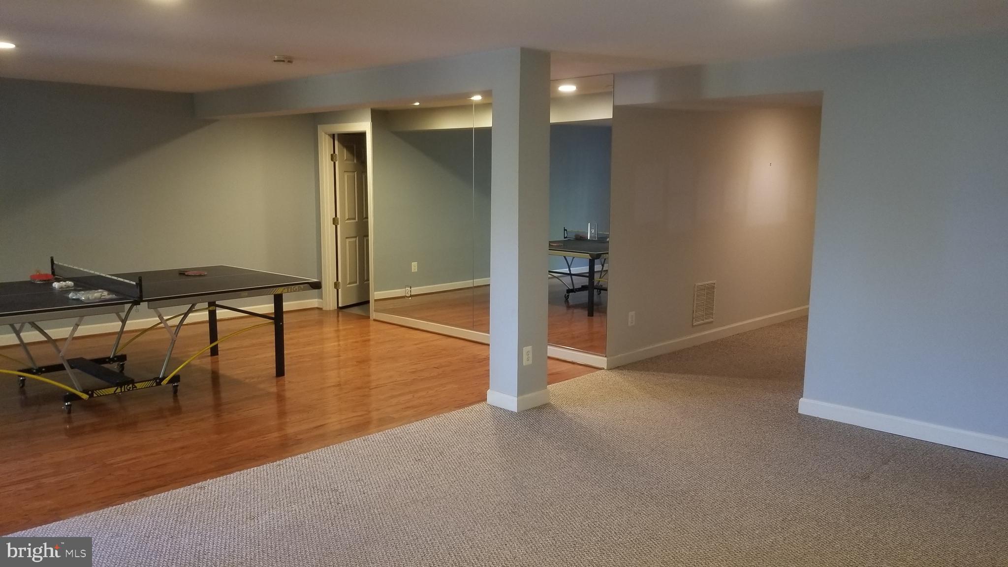 SOMERSET - Residential Lease