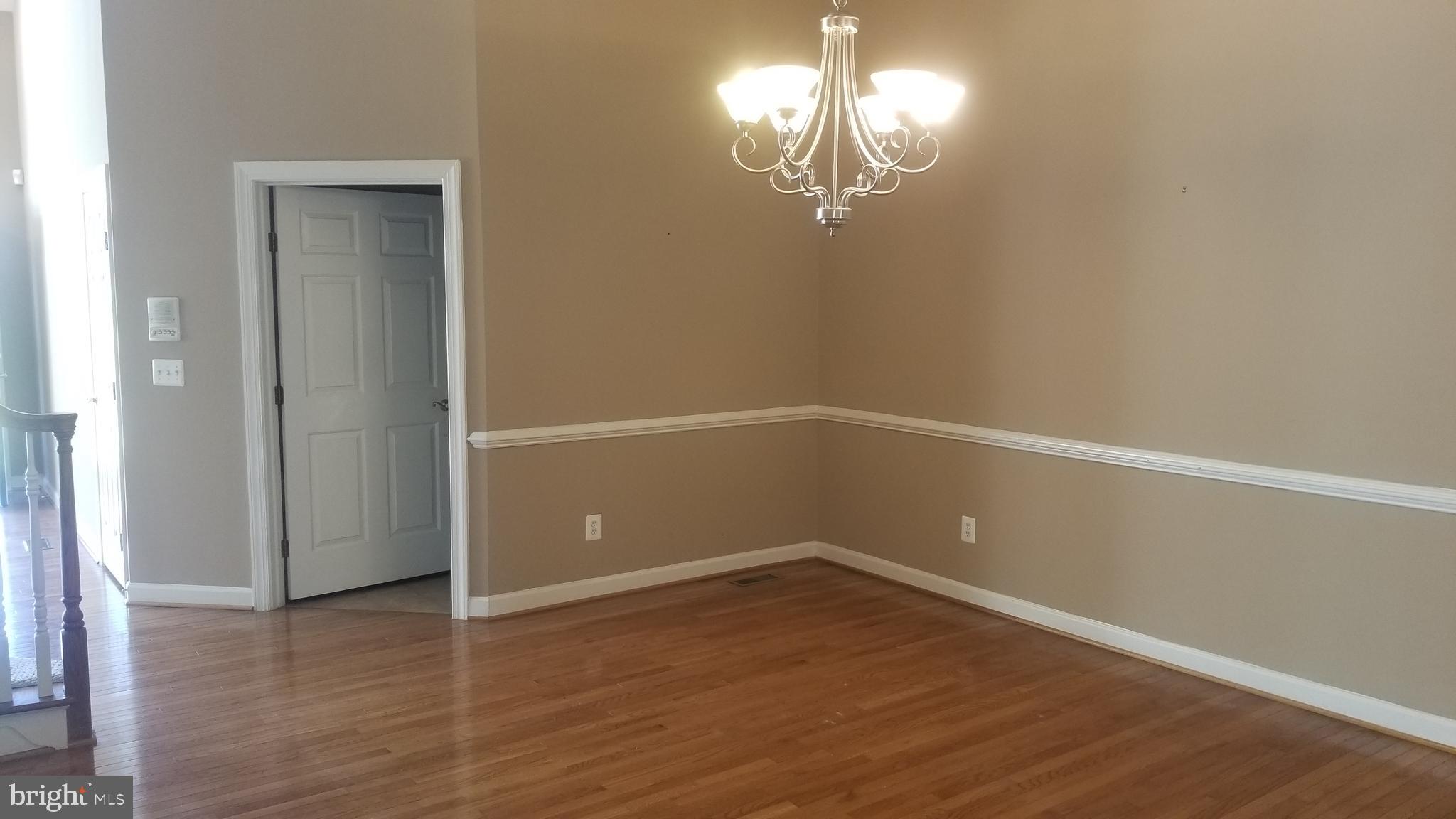 SOMERSET - Residential Lease