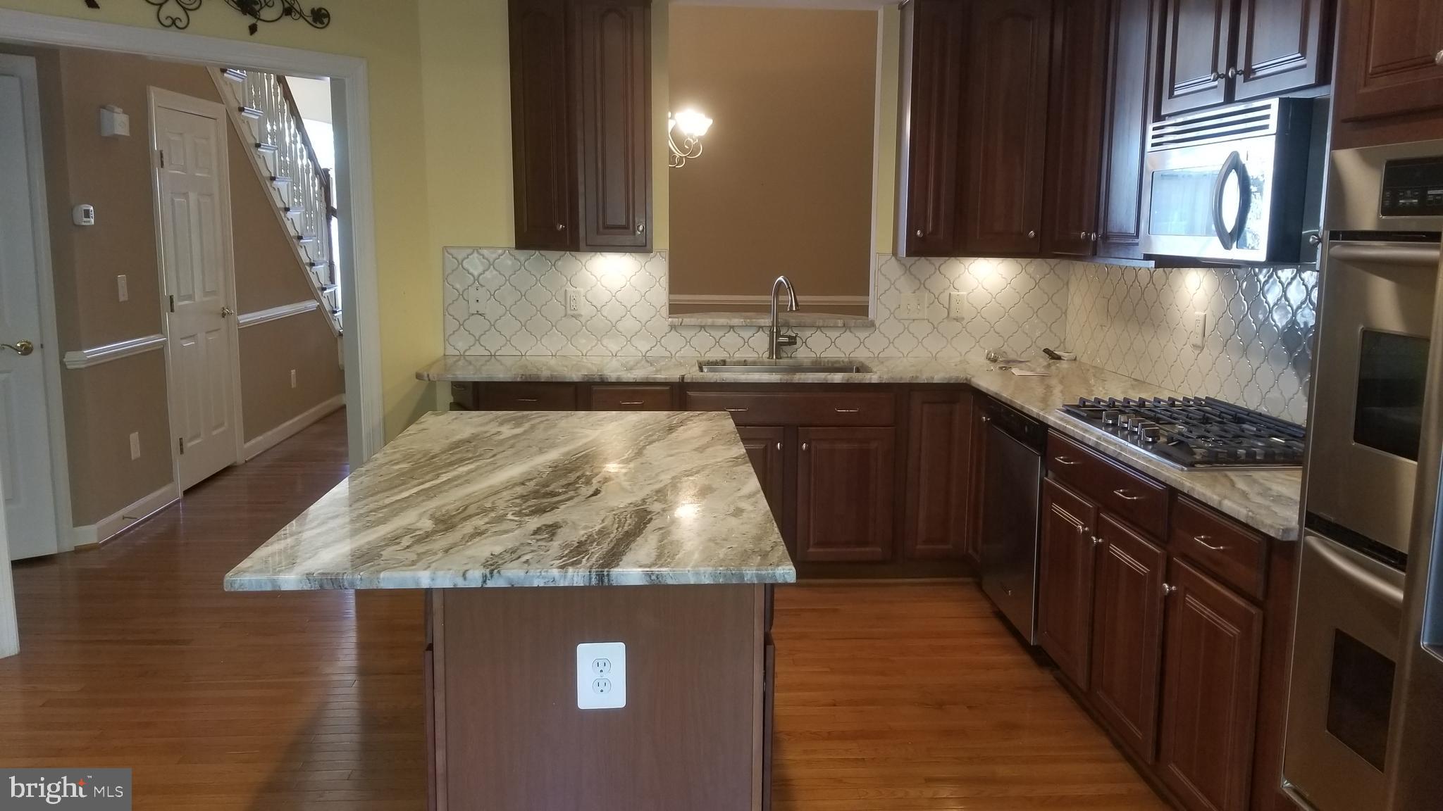 SOMERSET - Residential Lease