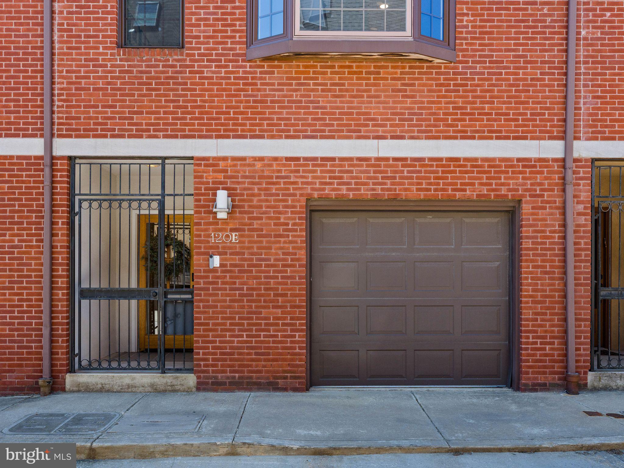 120 DICKINSON STREET E