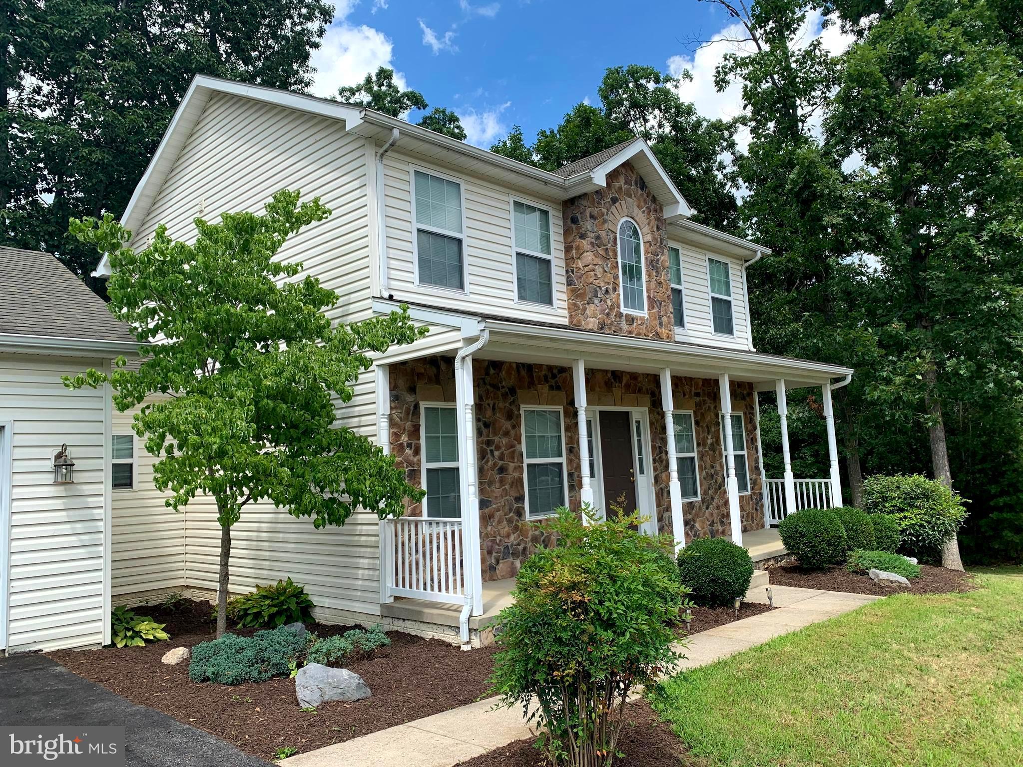 MIDDLE CREEK MANOR - Residential