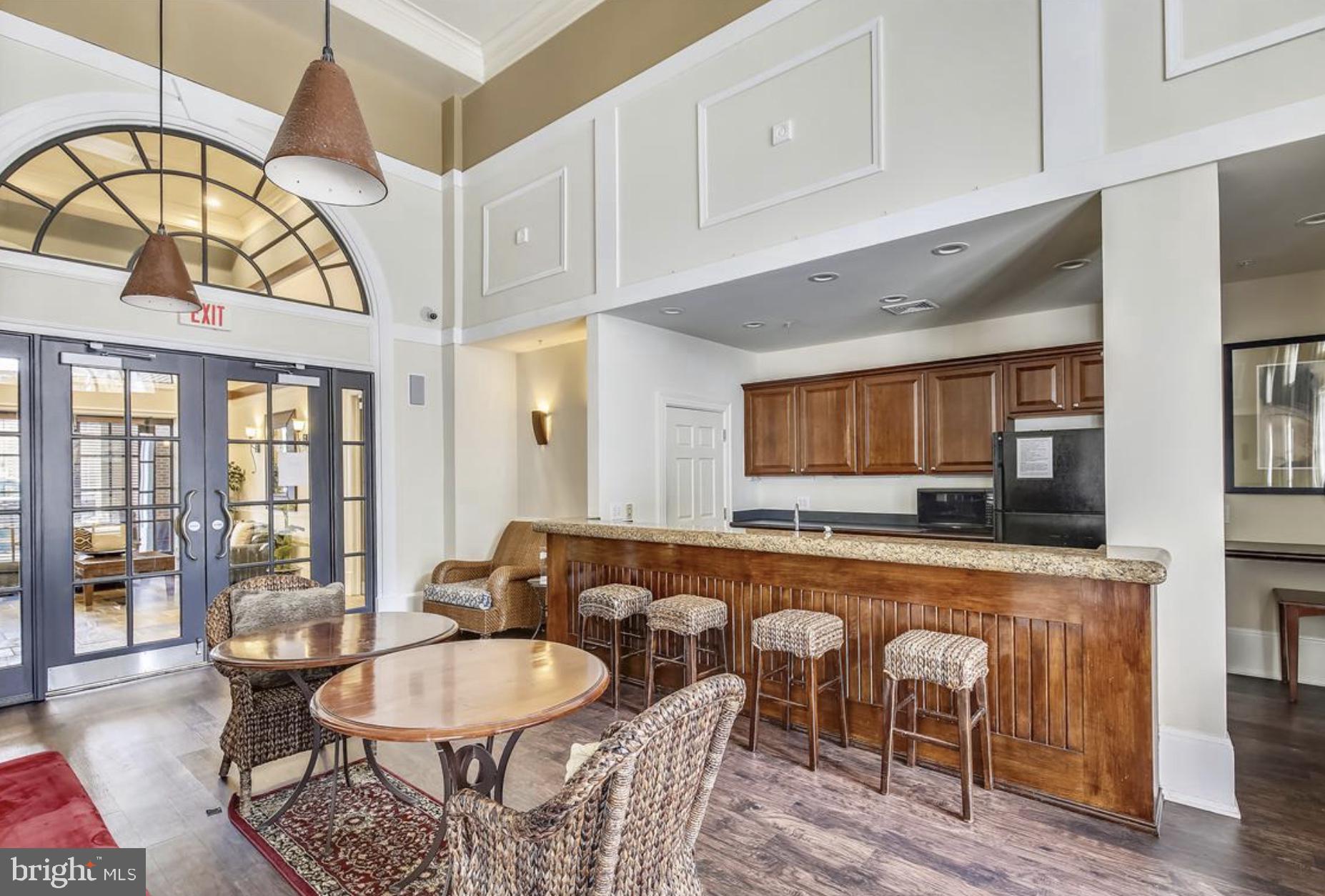 THE GROVE AT ARLINGTON - Residential