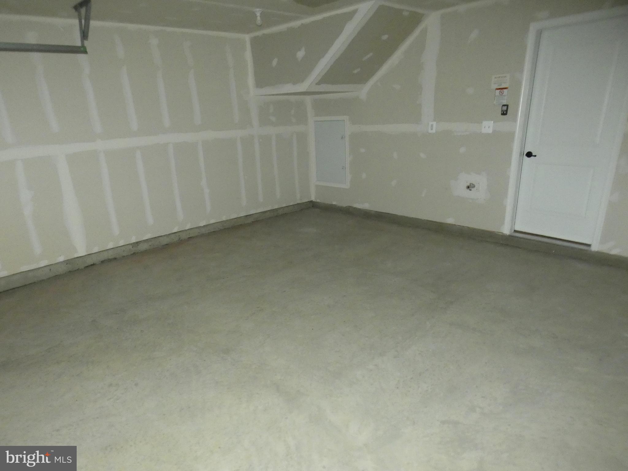 FREDERICKSBURG CITY - Residential Lease