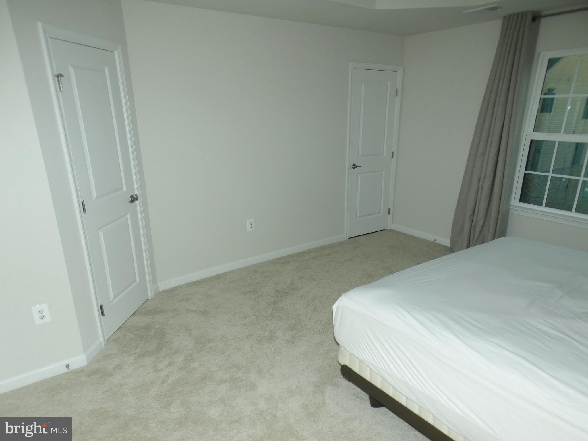 FREDERICKSBURG CITY - Residential Lease