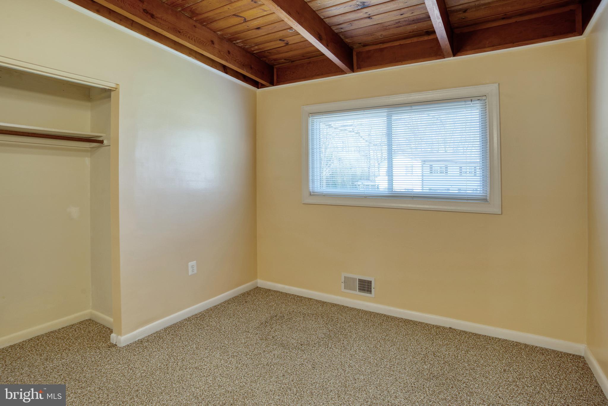 SOUTH HAMPTON VILLAGE SU - Residential