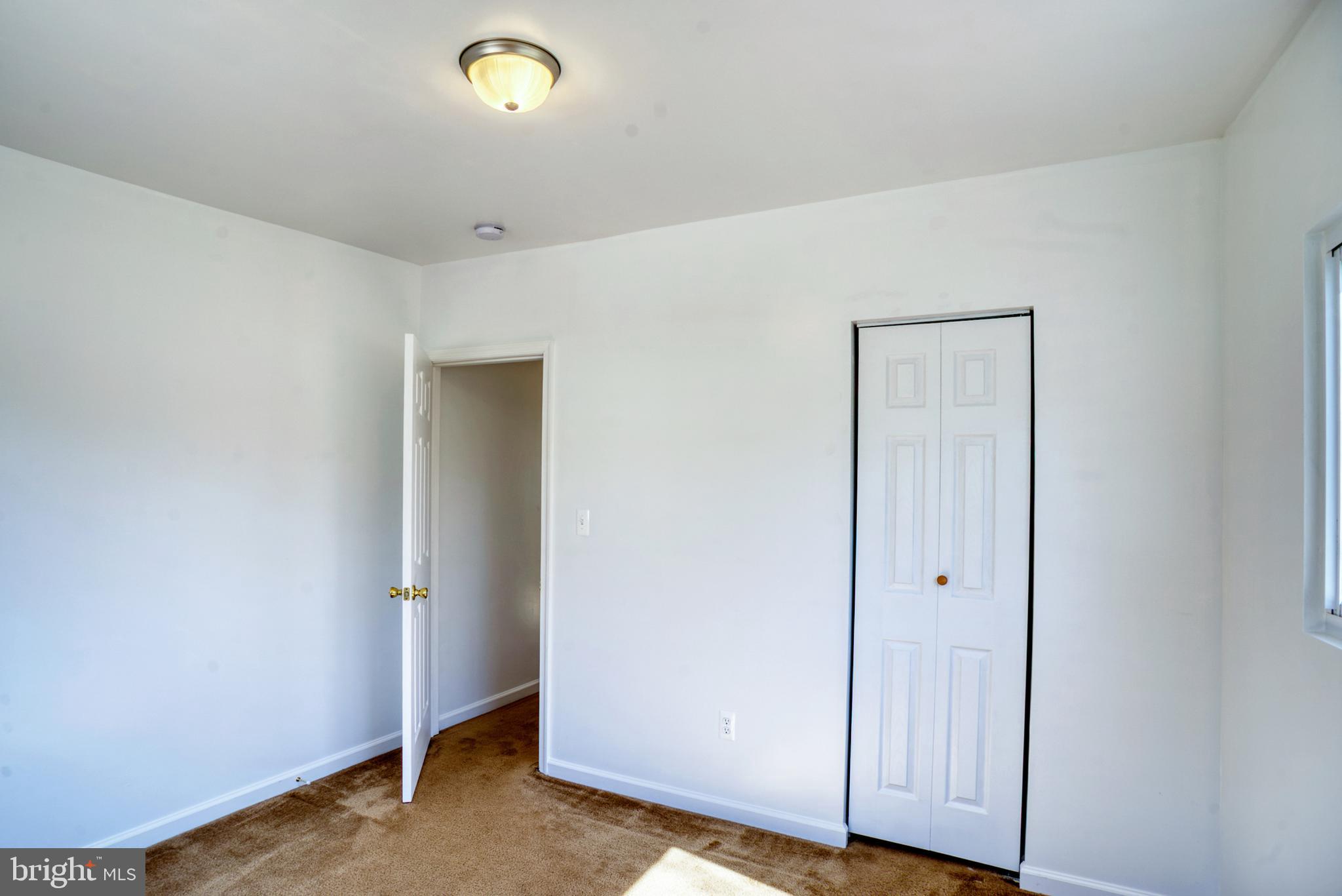 SOUTH HAMPTON VILLAGE SU - Residential