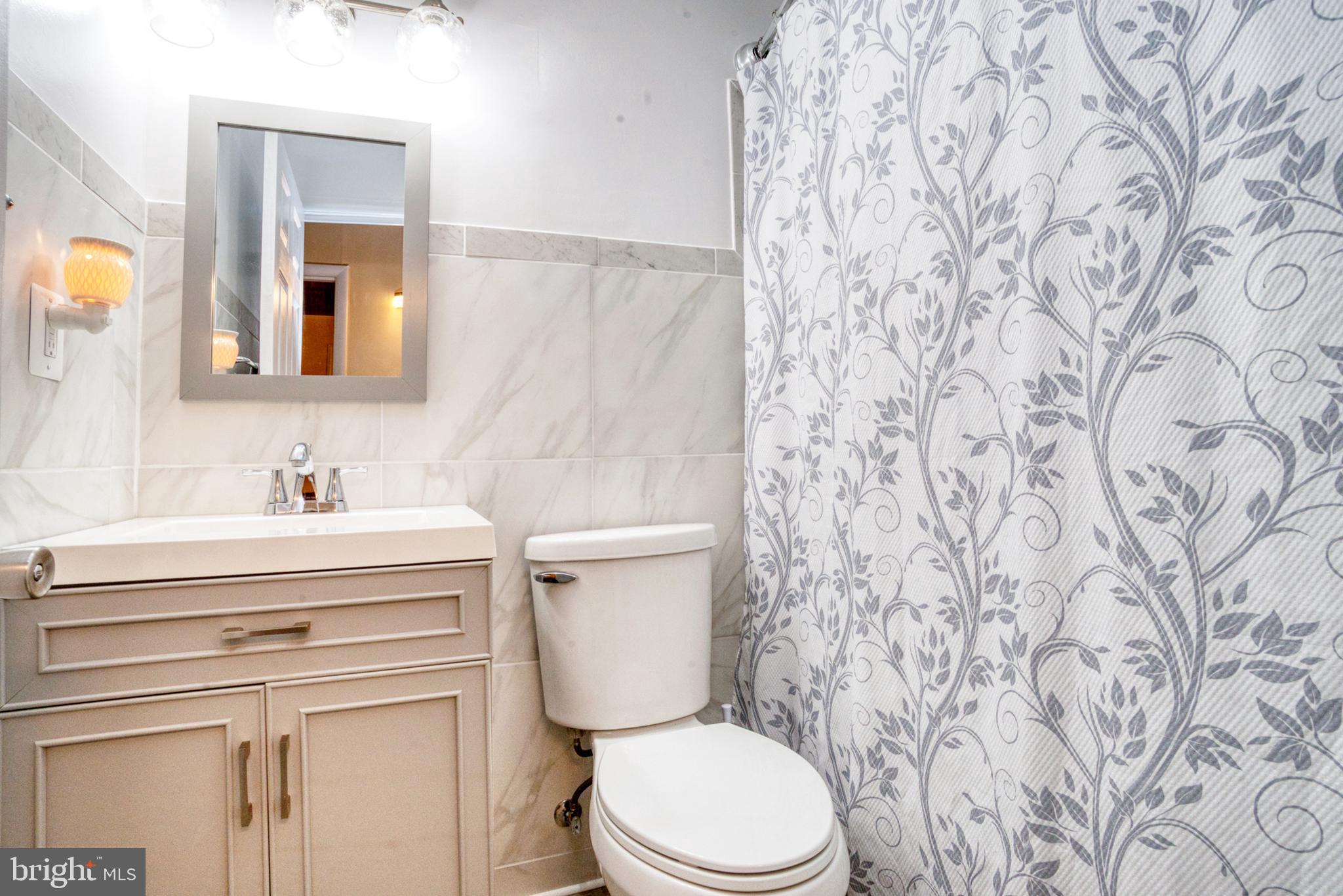 SOUTH HAMPTON VILLAGE SU - Residential