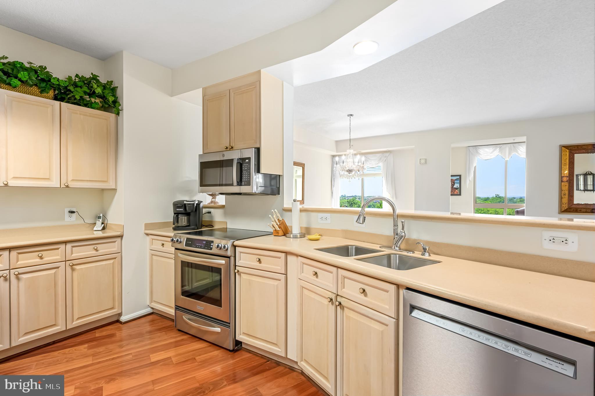 LANSDOWNE WOODS - Residential