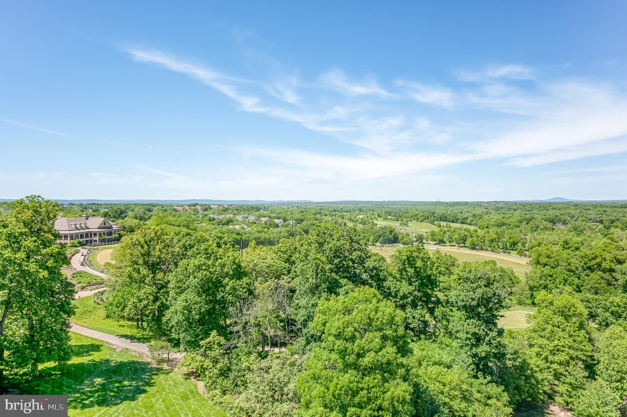 LANSDOWNE WOODS - Residential