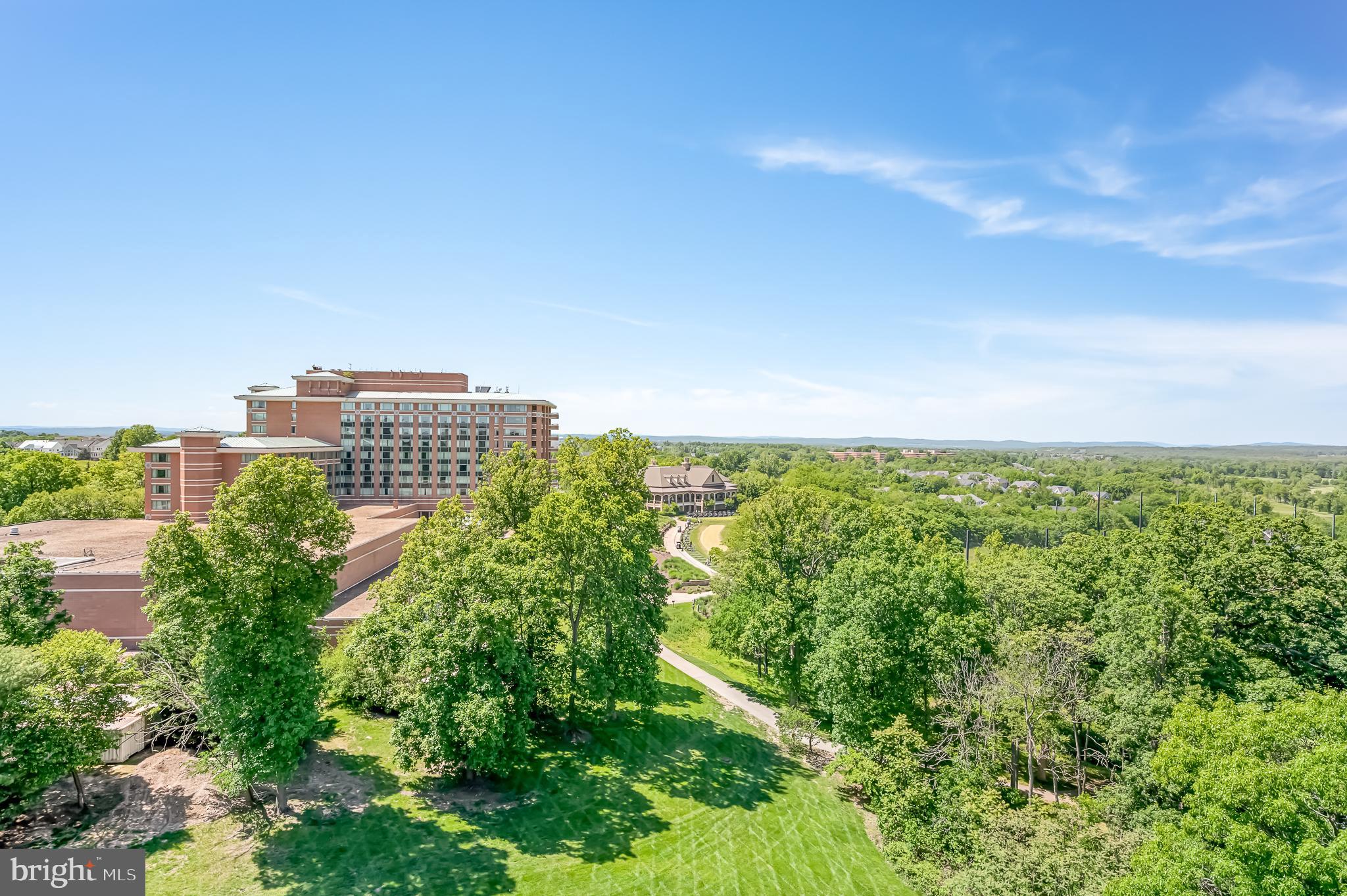 LANSDOWNE WOODS - Residential