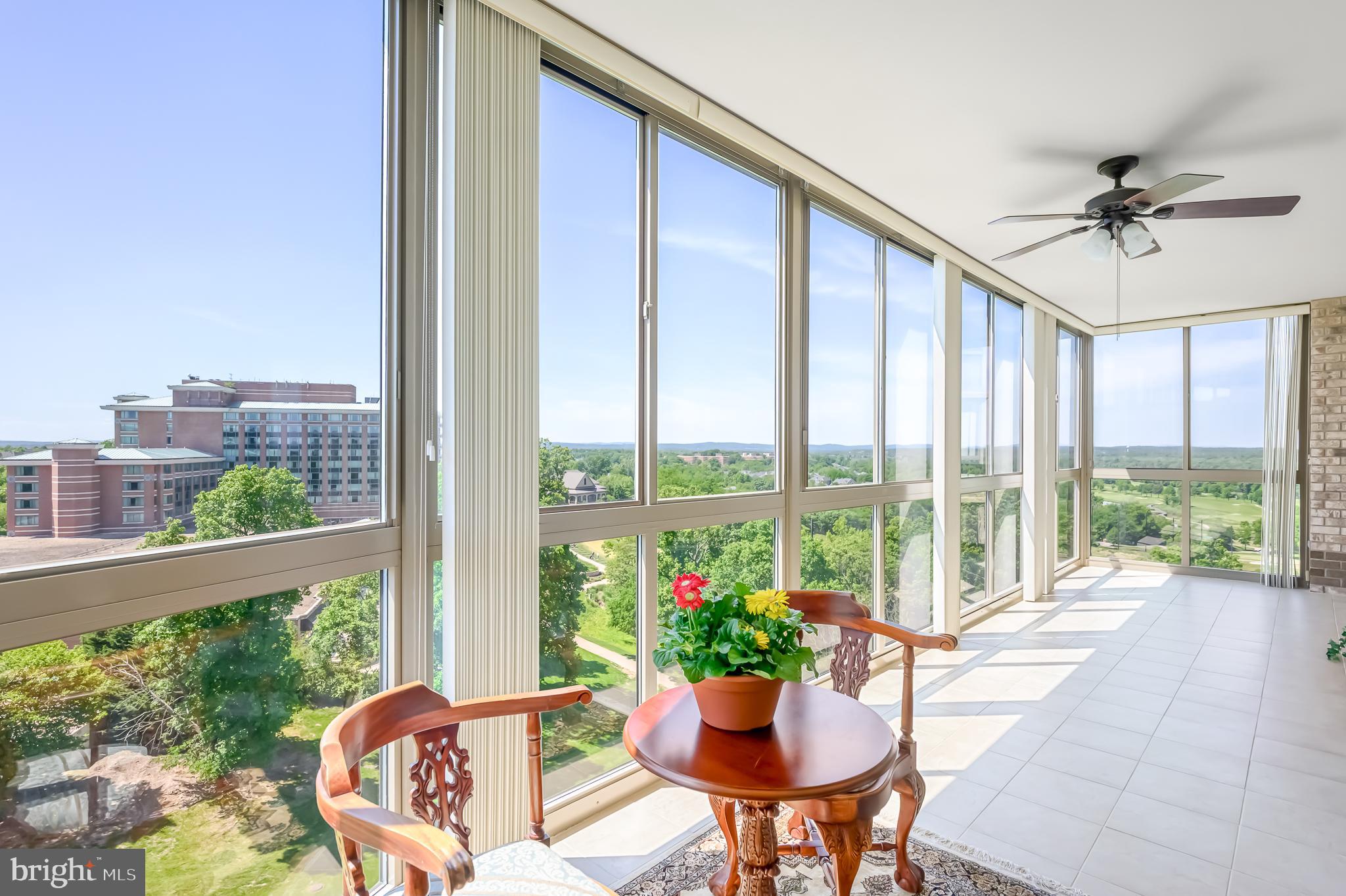 LANSDOWNE WOODS - Residential