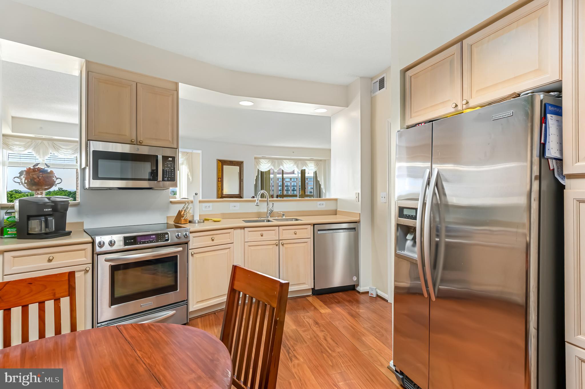LANSDOWNE WOODS - Residential