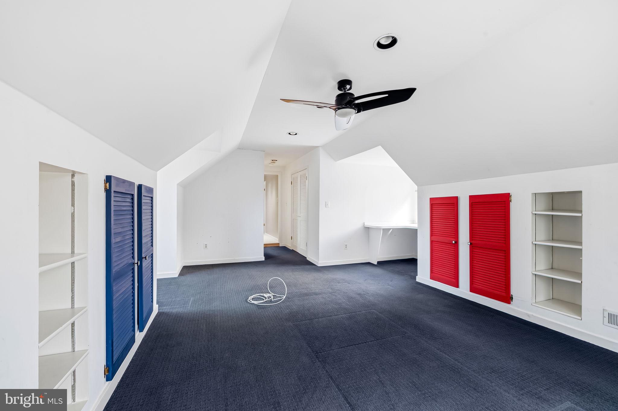 REGENCY PARK - Residential