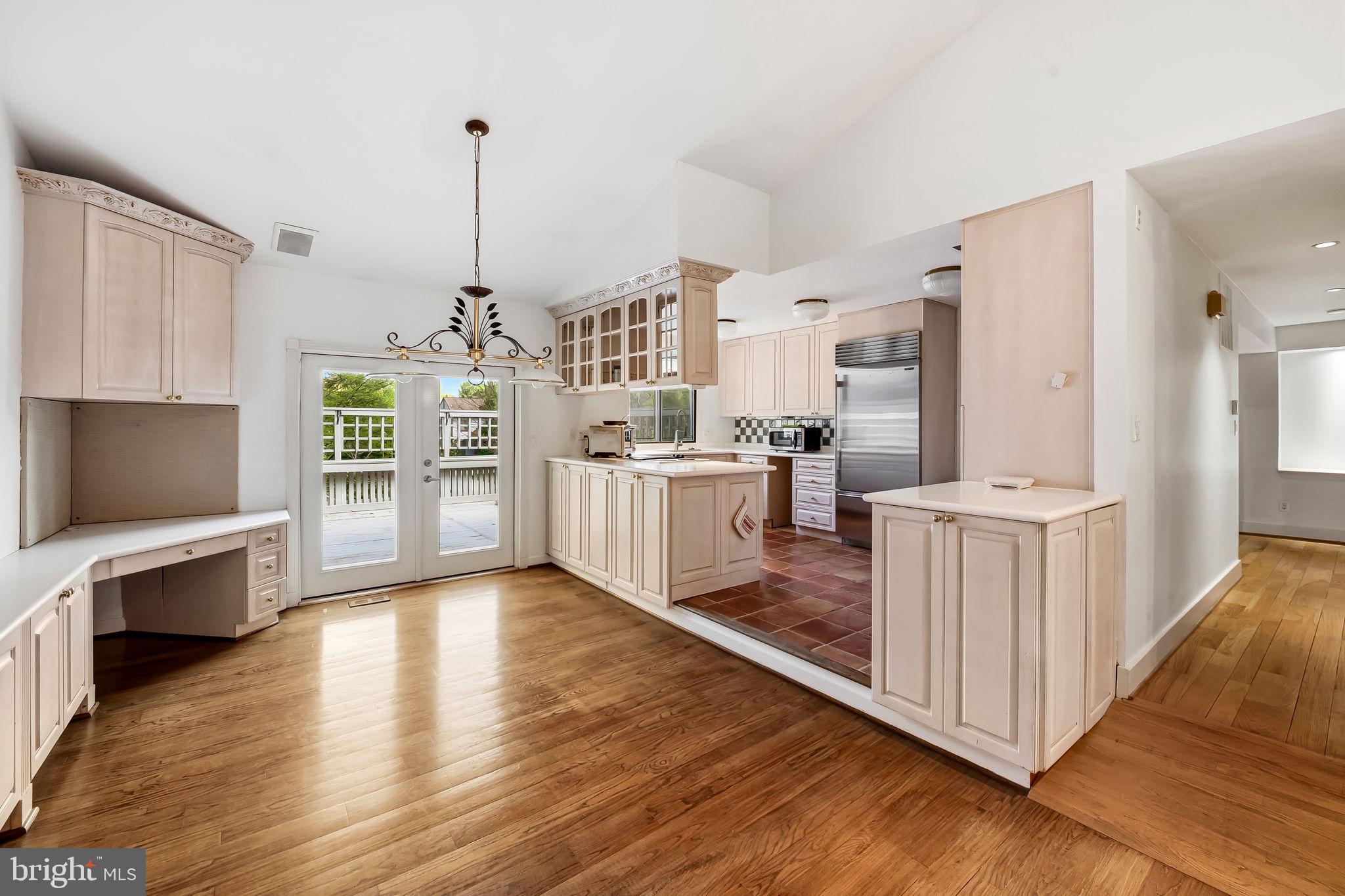 REGENCY PARK - Residential